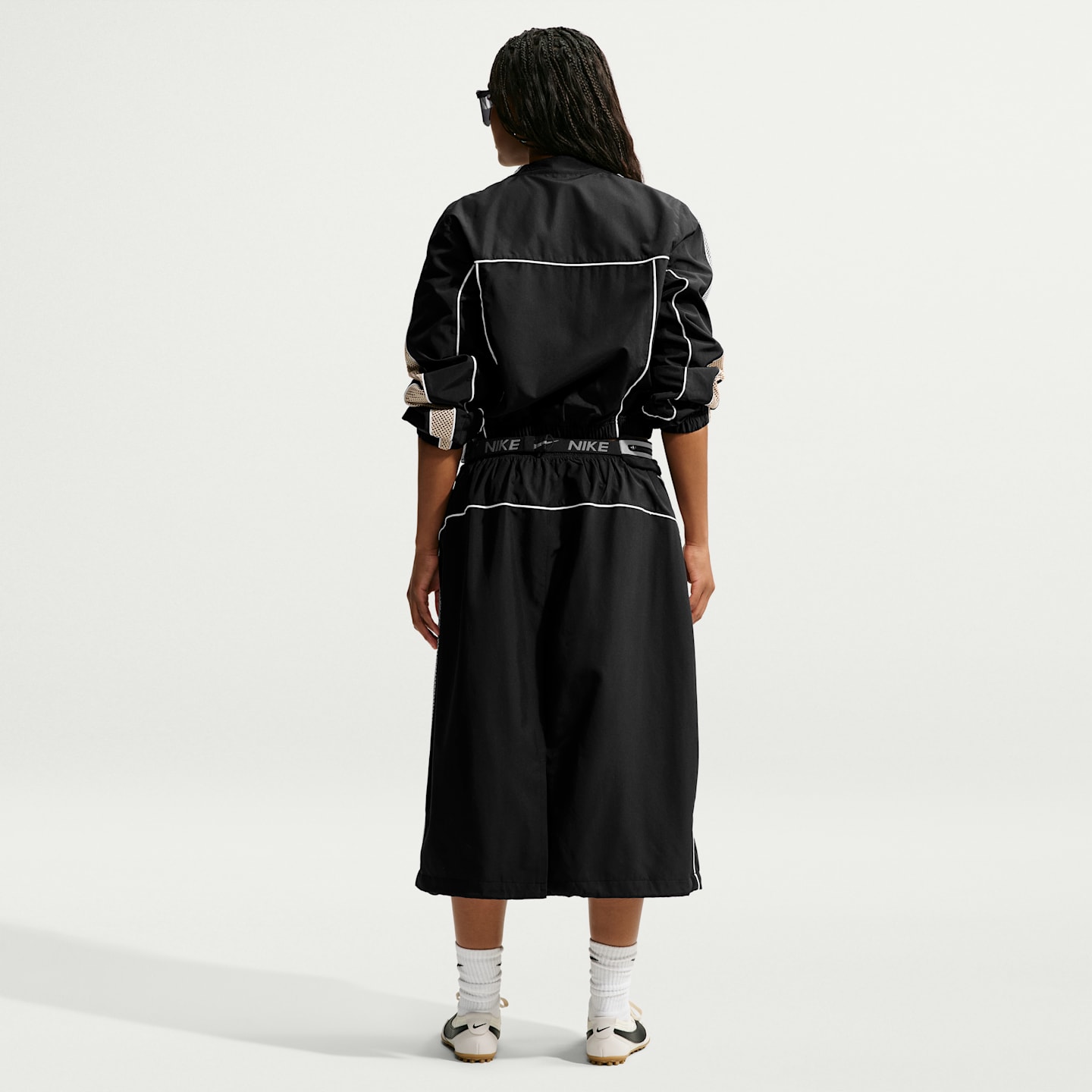 Женская куртка Nike Sportswear Mock-Neck, цвет: Чёрный / Кремовый — фото 5