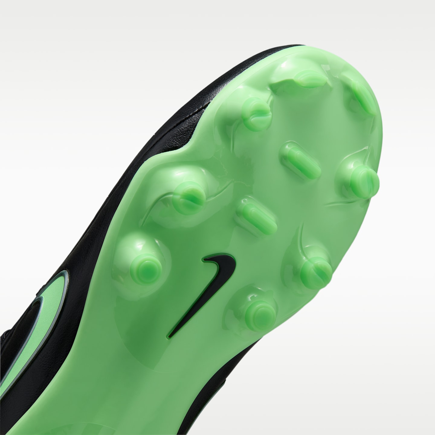 Детские кроссовки Nike Jr. Tiempo Maestro Academy Turf Low-Top Soccer, цвет: Чёрный / Зелёный — фото 7