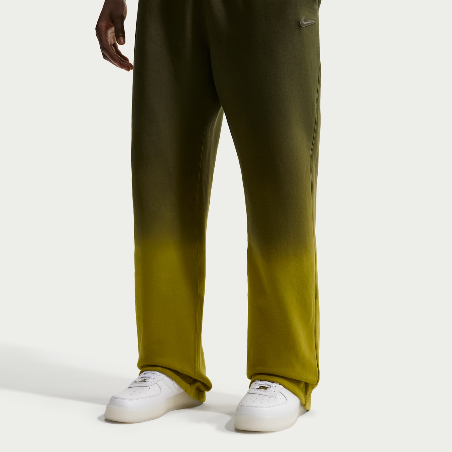 Мужские брюки Nike Nocta Open-Hem Fleece CS, цвет: Мох / Средний оливковый — фото 2