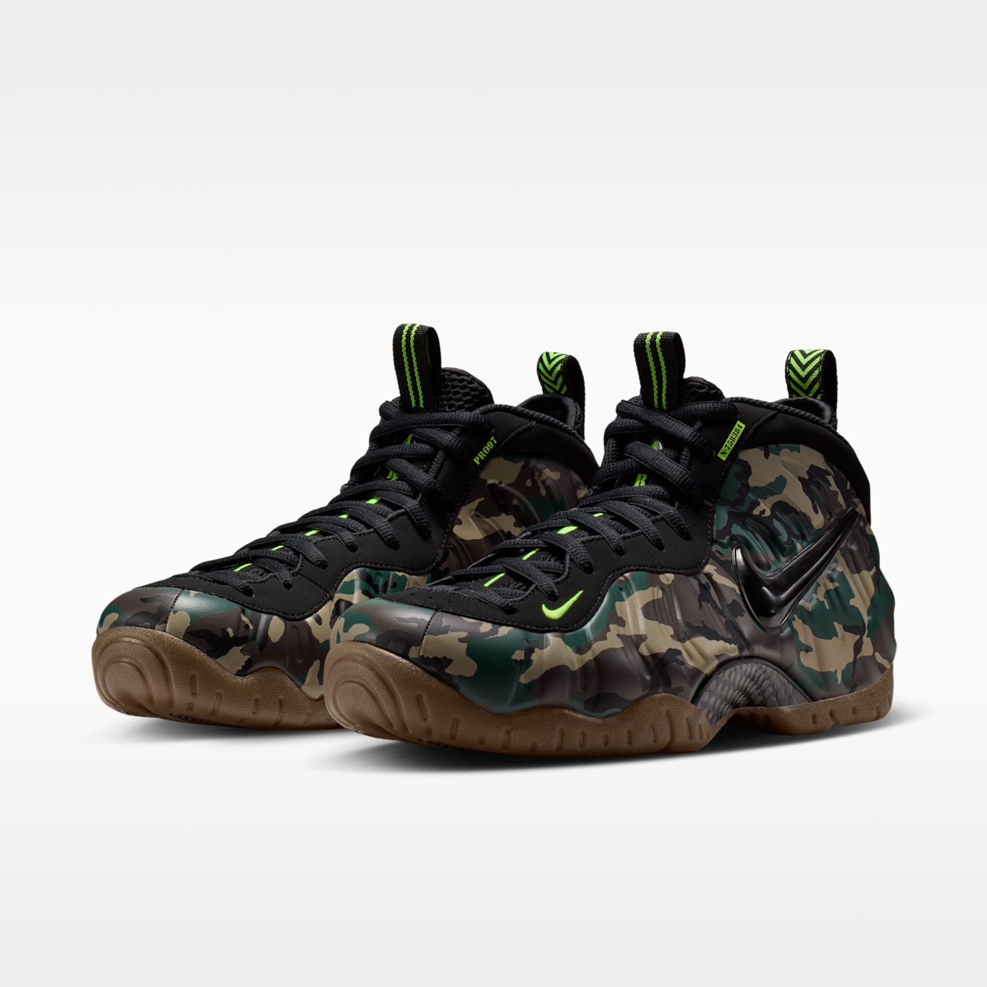 Мужские кроссовки Nike Air Foamposite Pro Premium, цвет: Чёрный / Зелёный — фото 5