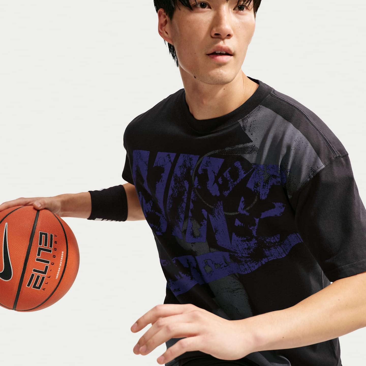 Мужская футболка Nike Peak Basketball, цвет: Чёрный — фото 3