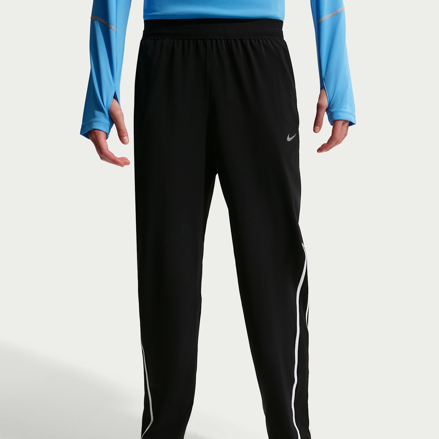 Детские брюки Nike Tempo Dri-FIT для девочек, средняя посадка, длина 7/8, цвет: Чёрный / Белый — фото 2