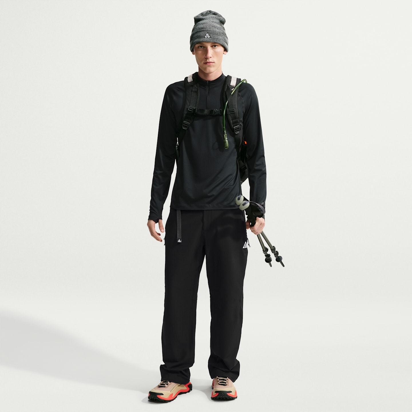 Мужские брюки для походов Nike ACG Cloud Trekker, цвет: Чёрный / Снежный белый — фото 1