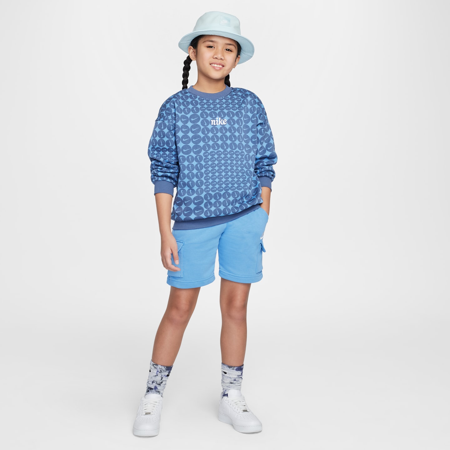Детский флисовый свитшот для девочек Nike Sportswear Club оверсайз, цвет: Синий / Белый — фото 5