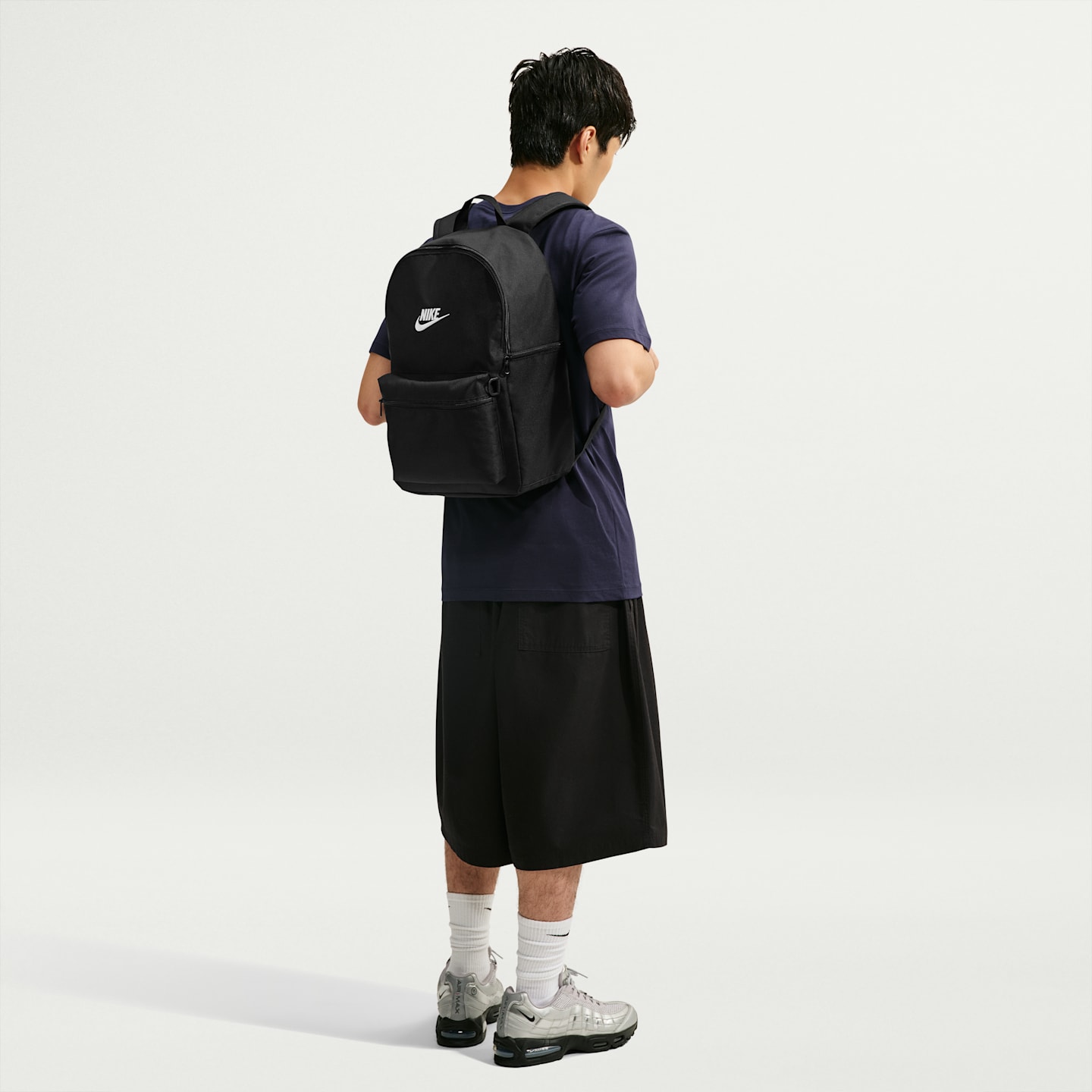 Рюкзак Nike Heritage 2.0 (23L), цвет: Чёрный / Белый — фото 9
