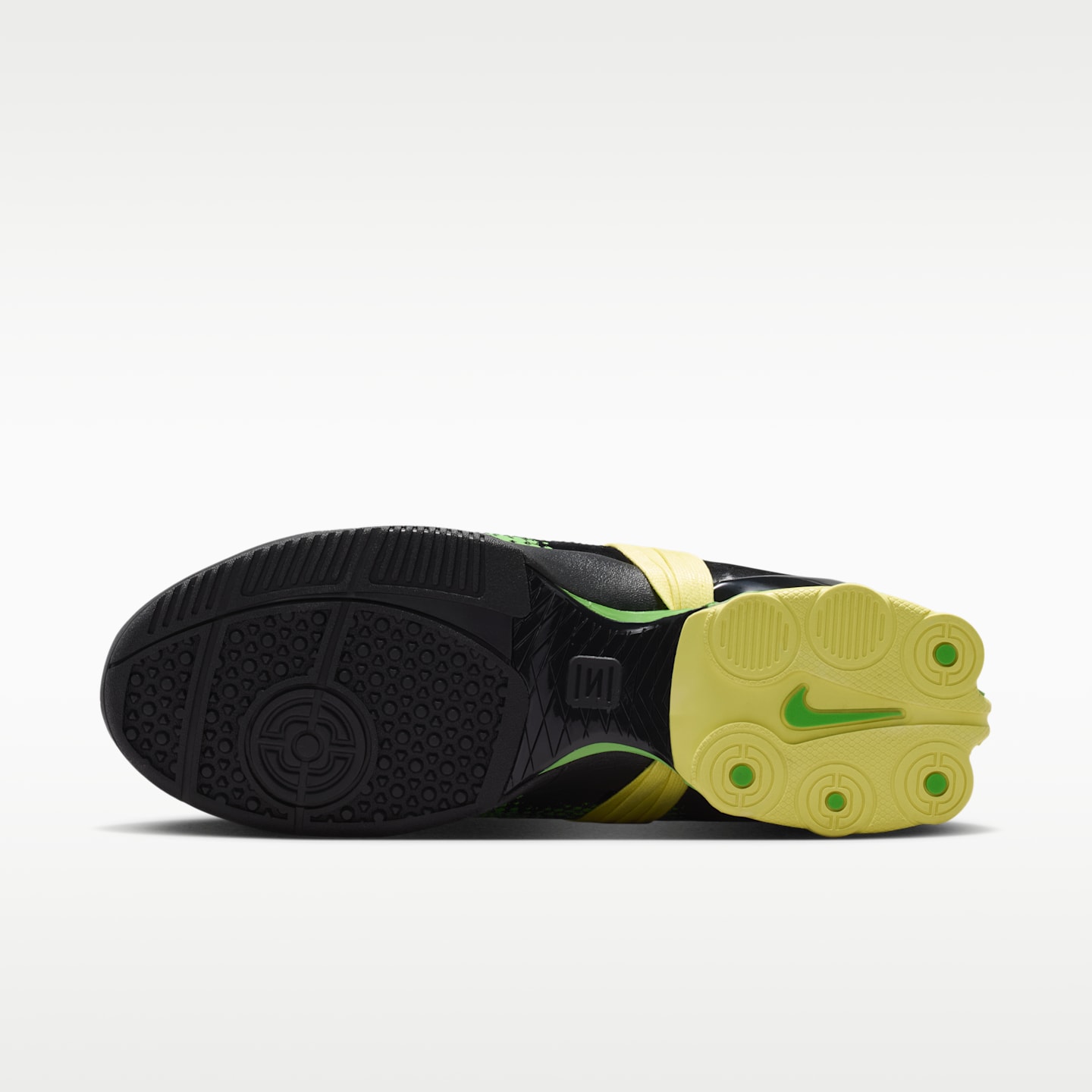 Женские кроссовки Nike Total90 Shox Magia, цвет: Чёрный / Жёлтый бриллиантовый — фото 2