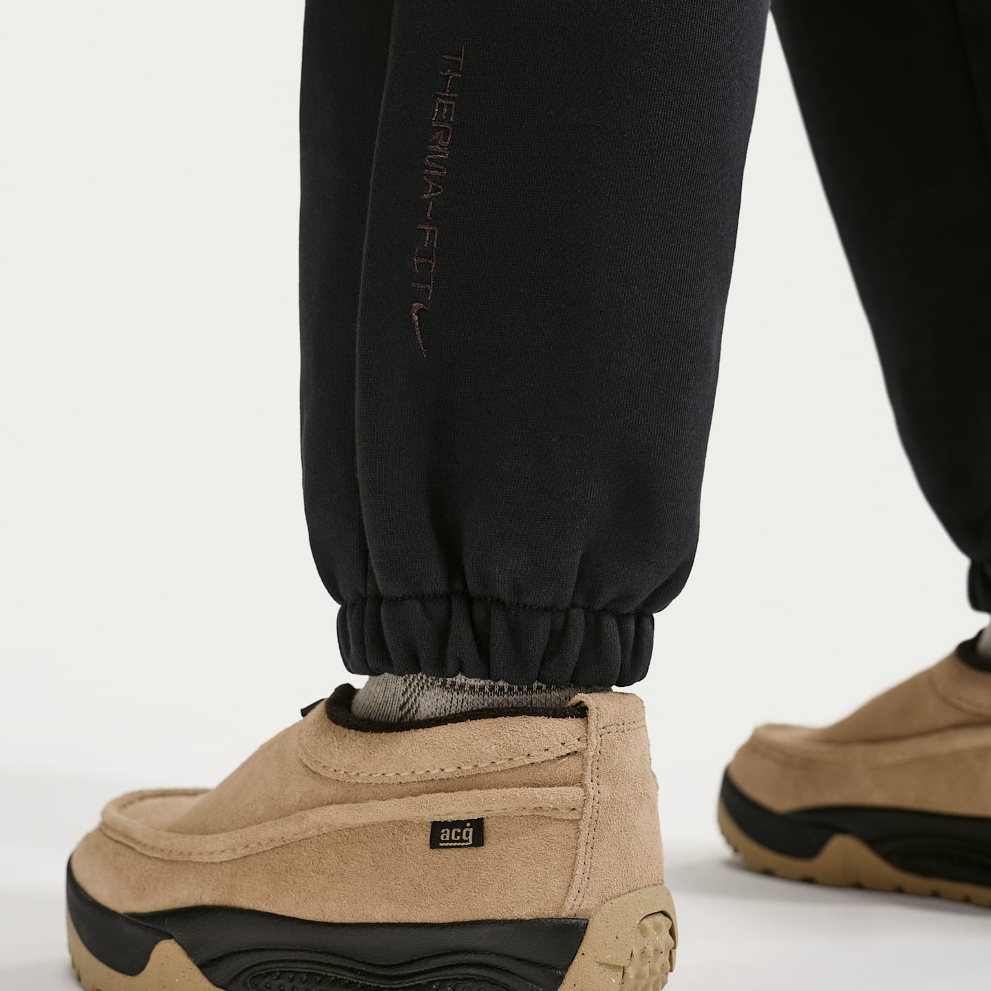 Мужские флисовые брюки Nike ACG Tuff Fleece, цвет: Чёрный / Снежный белый — фото 8