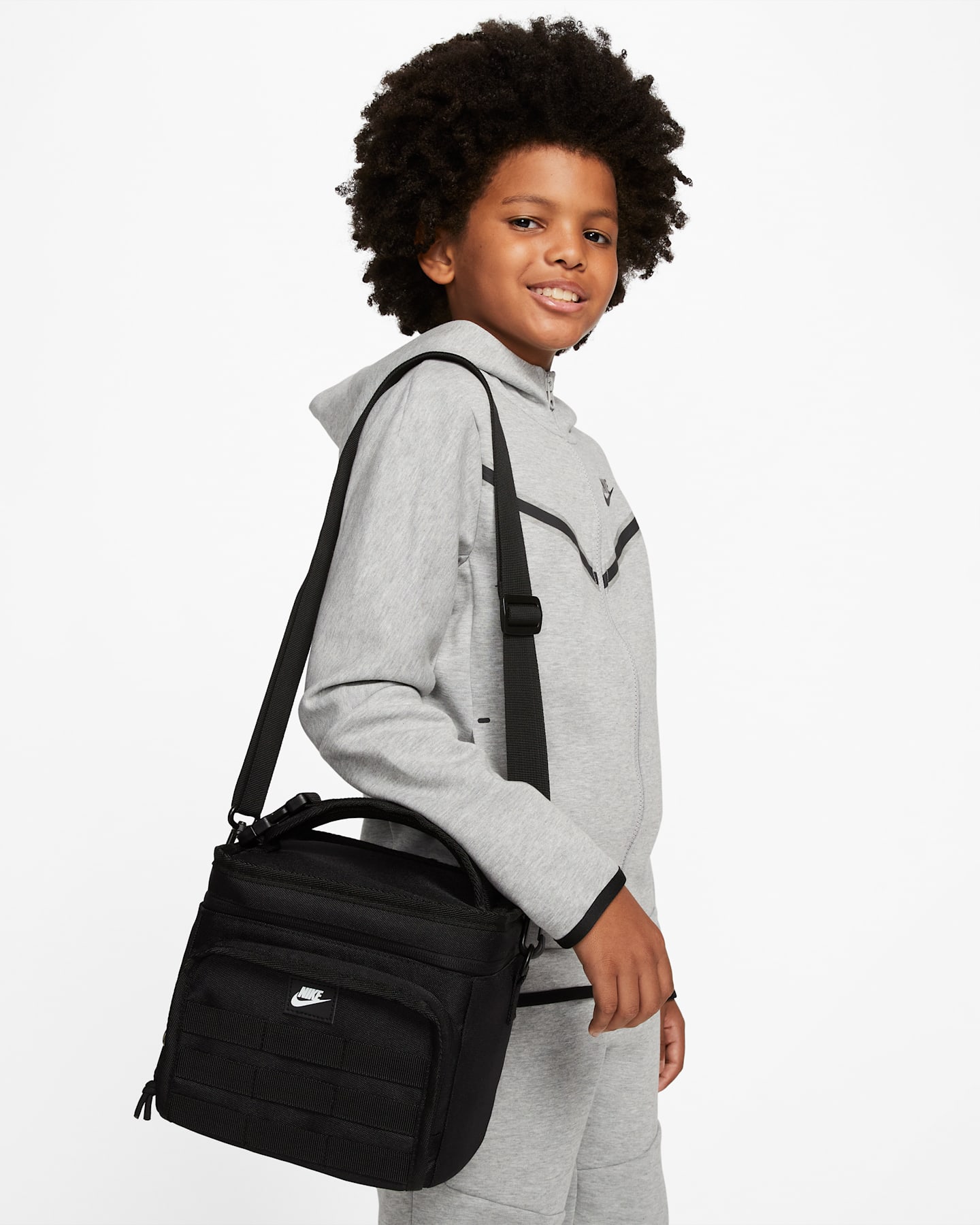 Детская сумка Nike Futura Lunch Tote (6.75L), цвет: Чёрный — фото 10