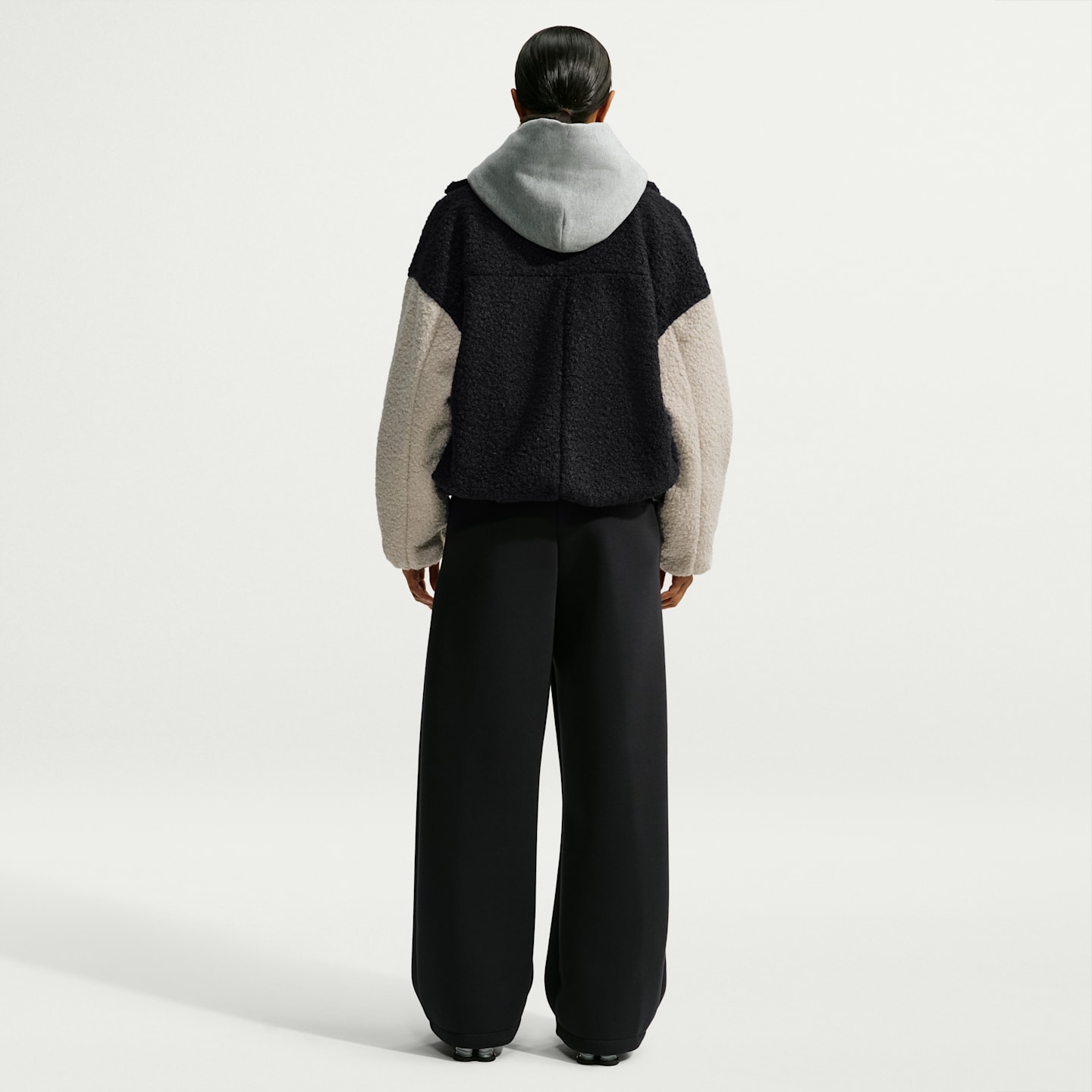 Женская куртка Nike Sportswear из флиса с длинным ворсом оверсайз, цвет: Чёрный / Кремовый — фото 5