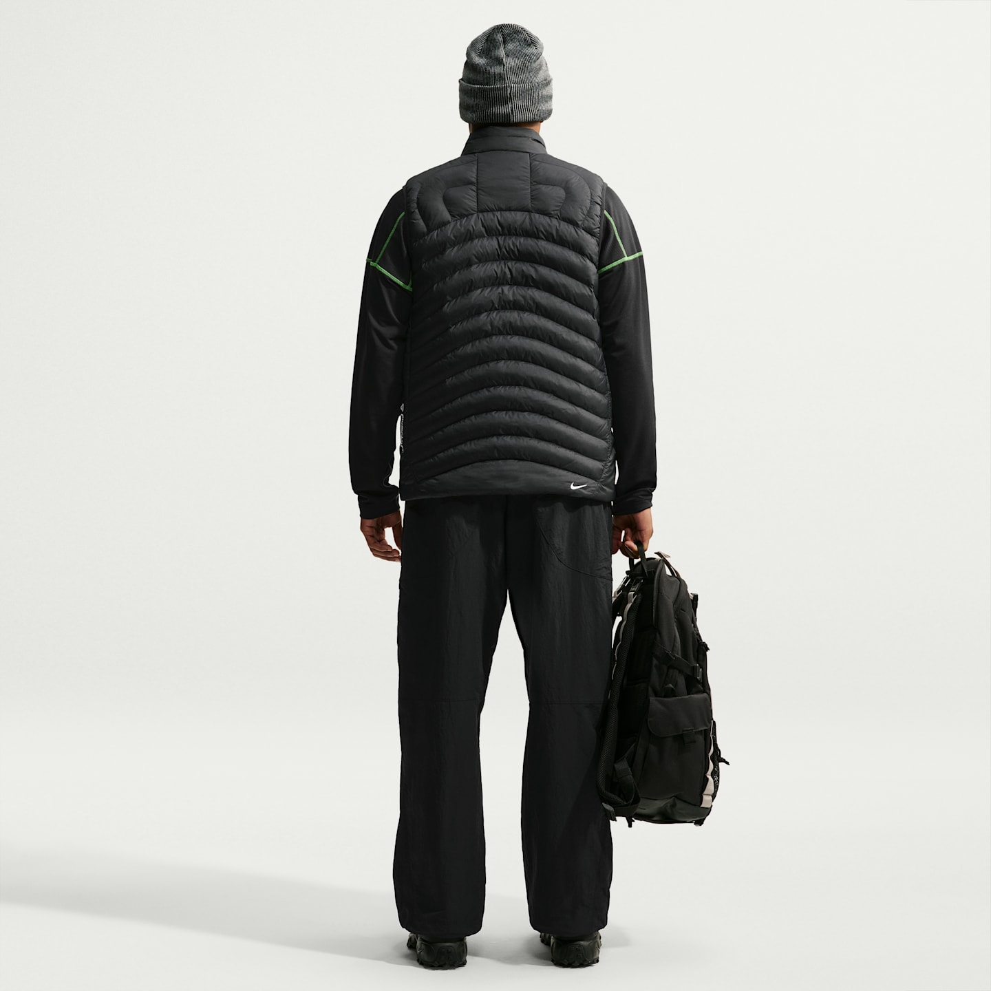 Мужской жилет Nike ACG Lava Flow Therma-FIT ADV Vest, цвет: Чёрный / Снежный белый — фото 5