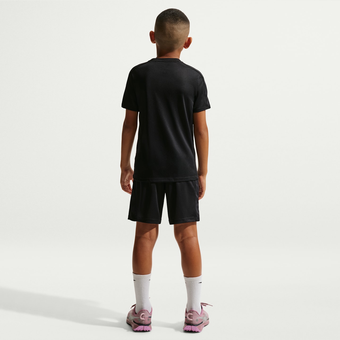 Шорты Nike Trophy23 Dri-FIT для мальчиков, цвет: Чёрный / Белый — фото 5