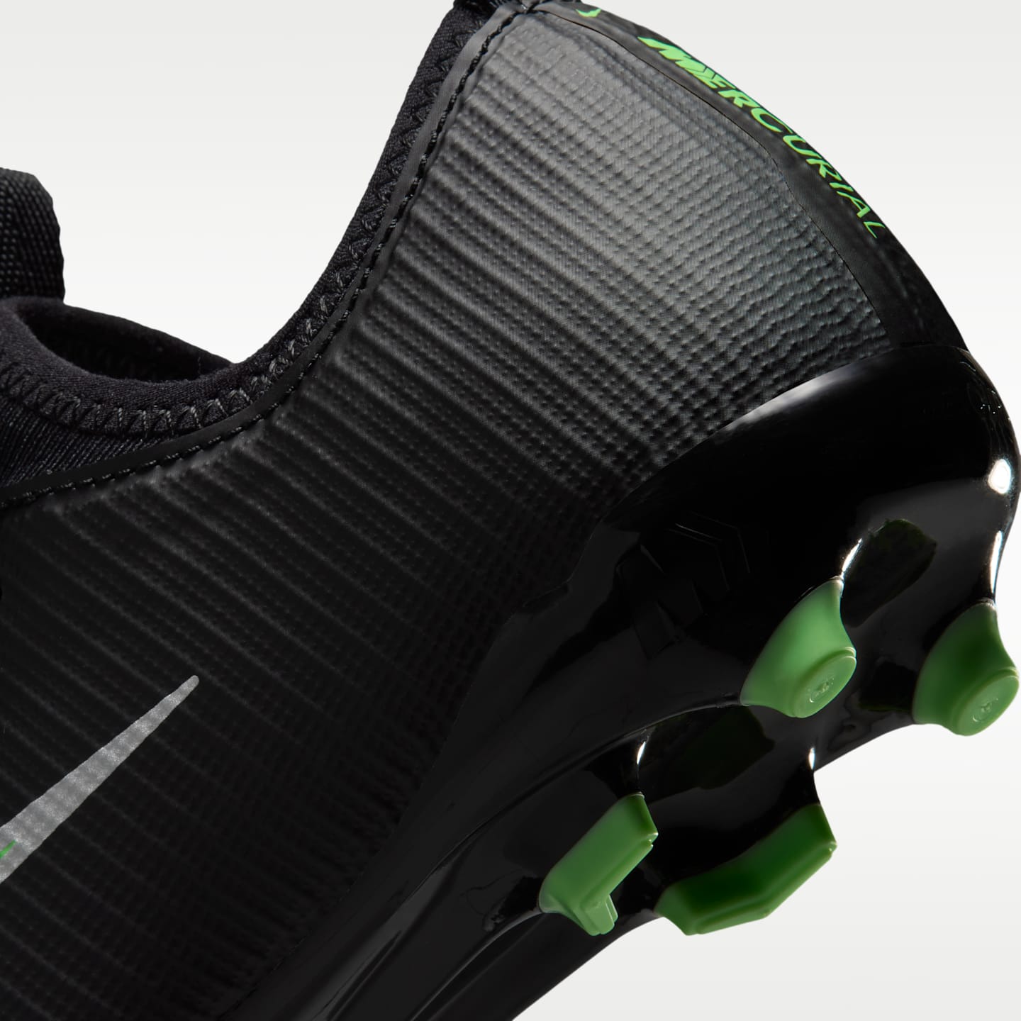 Детские кроссовки Nike Jr. Mercurial Vapor 17 Academy Big Kids' Turf Low-Top Soccer, цвет: Чёрный / Зелёный — фото 9