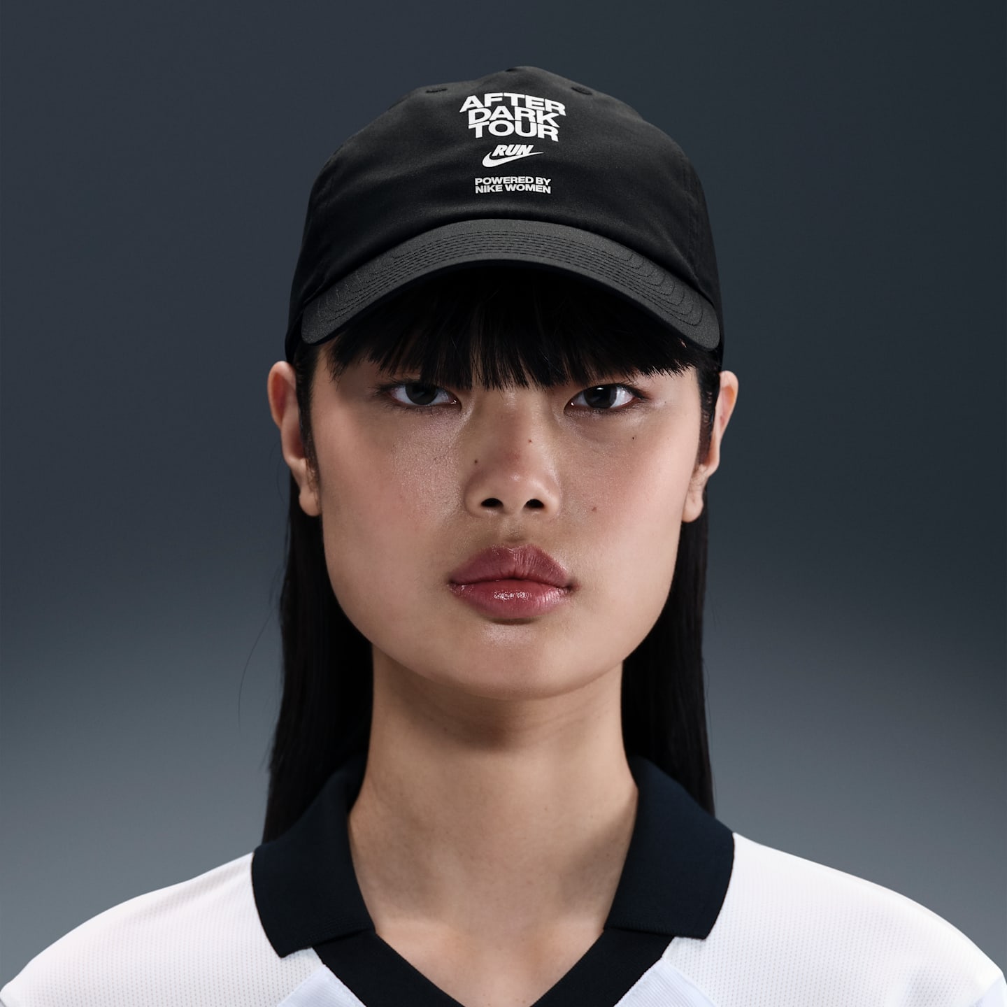 Кепка Nike After Dark Tour Dri-FIT Club неструктурированная, цвет: Чёрный / Светоотражающий серебряный — фото 1