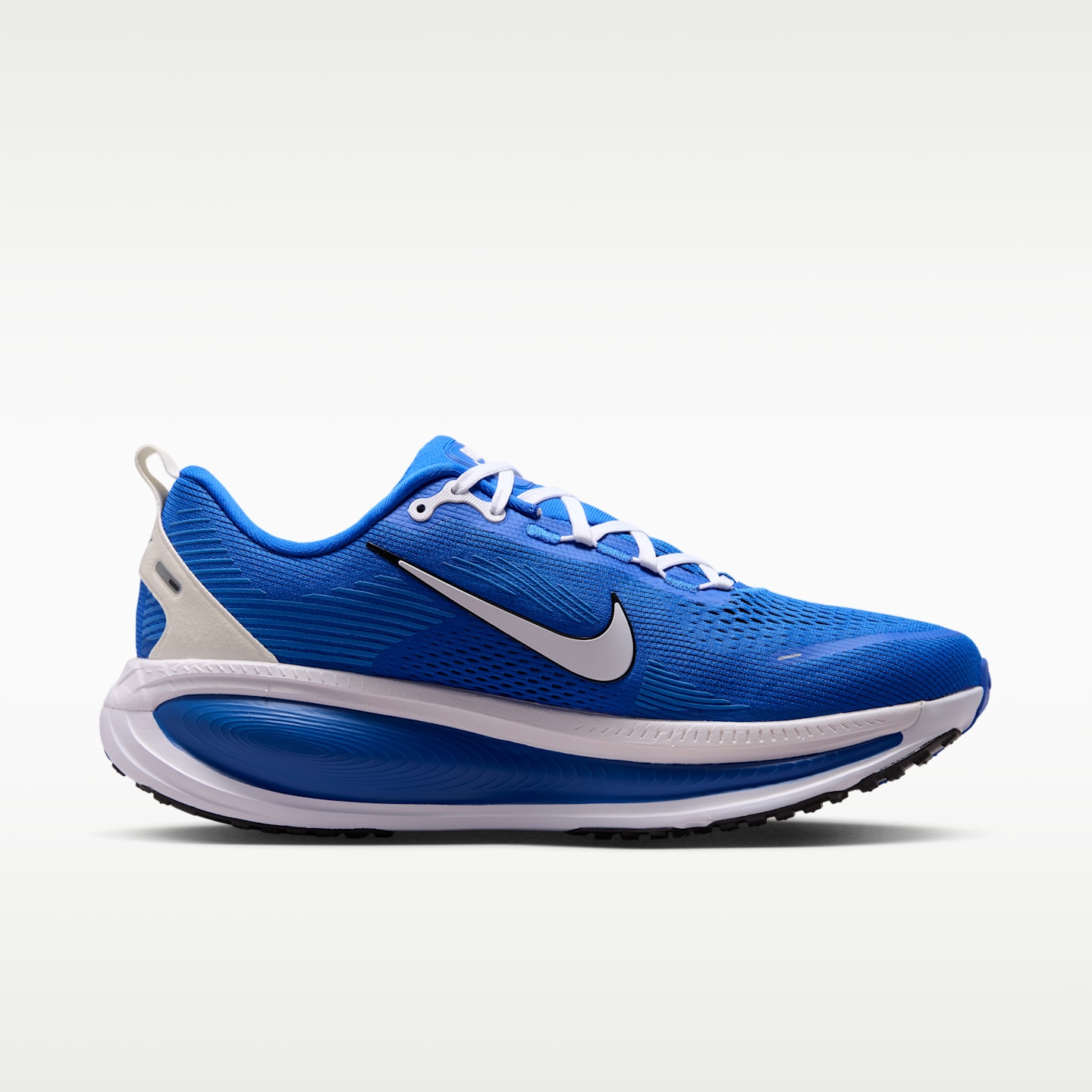 Мужские кроссовки Nike College Vomero 18 (Kentucky) Road Running, цвет: Королевский синий / Чёрный — фото 3