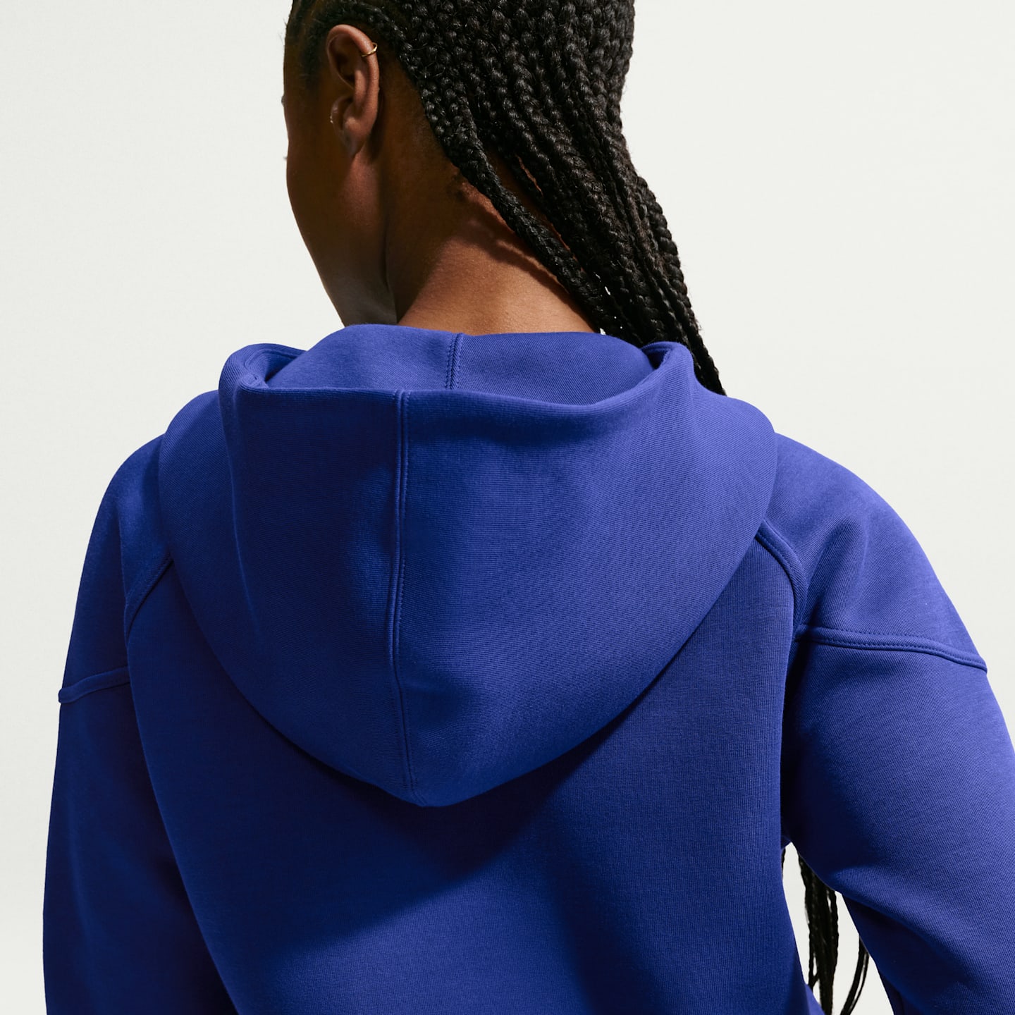 Женская футбольная худи на молнии Nike Usmnt Tech Fleece Windrunner, цвет: Королевский синий / Красный — фото 2