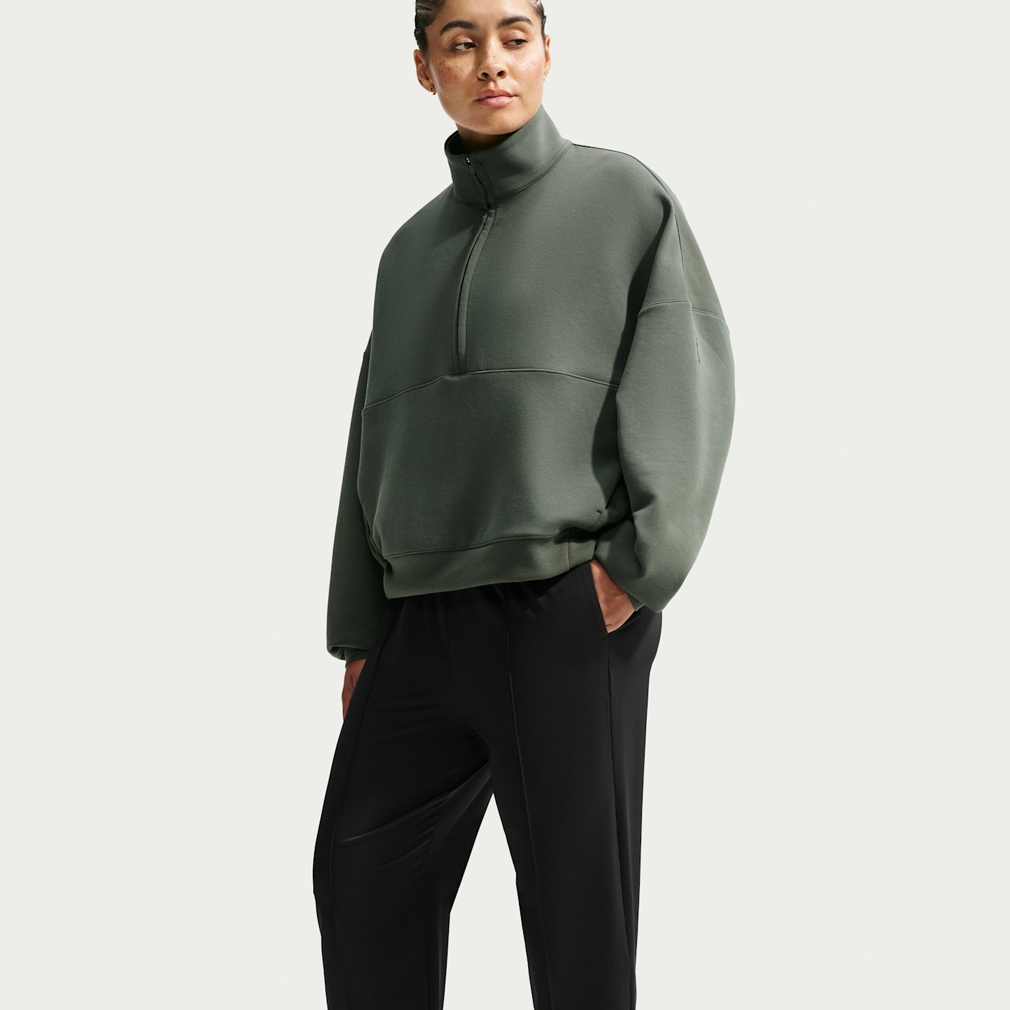 Женские зауженные брюки Nike 24.7 PerfectStretch Dri-FIT UV с высокой посадкой, цвет: Чёрный / Серый — фото 4