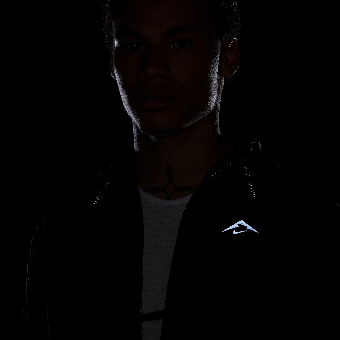 Мужская беговая куртка Nike ACG Trail Aireez, цвет: Чёрный / Антрацитовый — фото 12