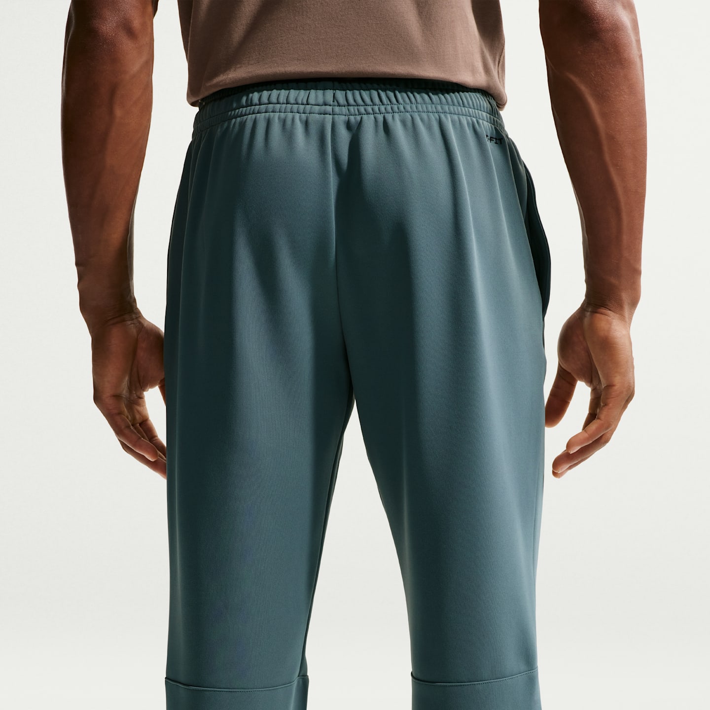 Мужские тренировочные джоггеры Nike Hyverse Dri-FIT UV, цвет: Минеральный сланцевый / Чёрный — фото 3