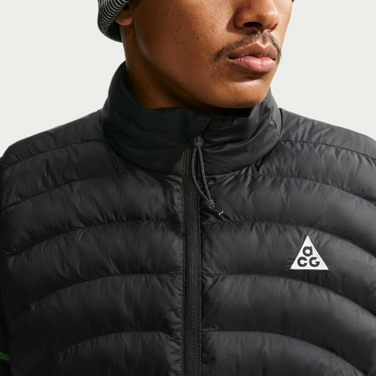 Мужской жилет Nike ACG Lava Flow Therma-FIT ADV Vest, цвет: Чёрный / Снежный белый — фото 3