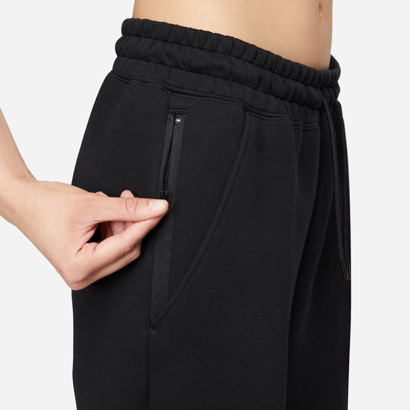 Женские джоггеры Nike Sportswear Tech Fleece со средней посадкой, большие размеры, цвет: Чёрный — фото 6