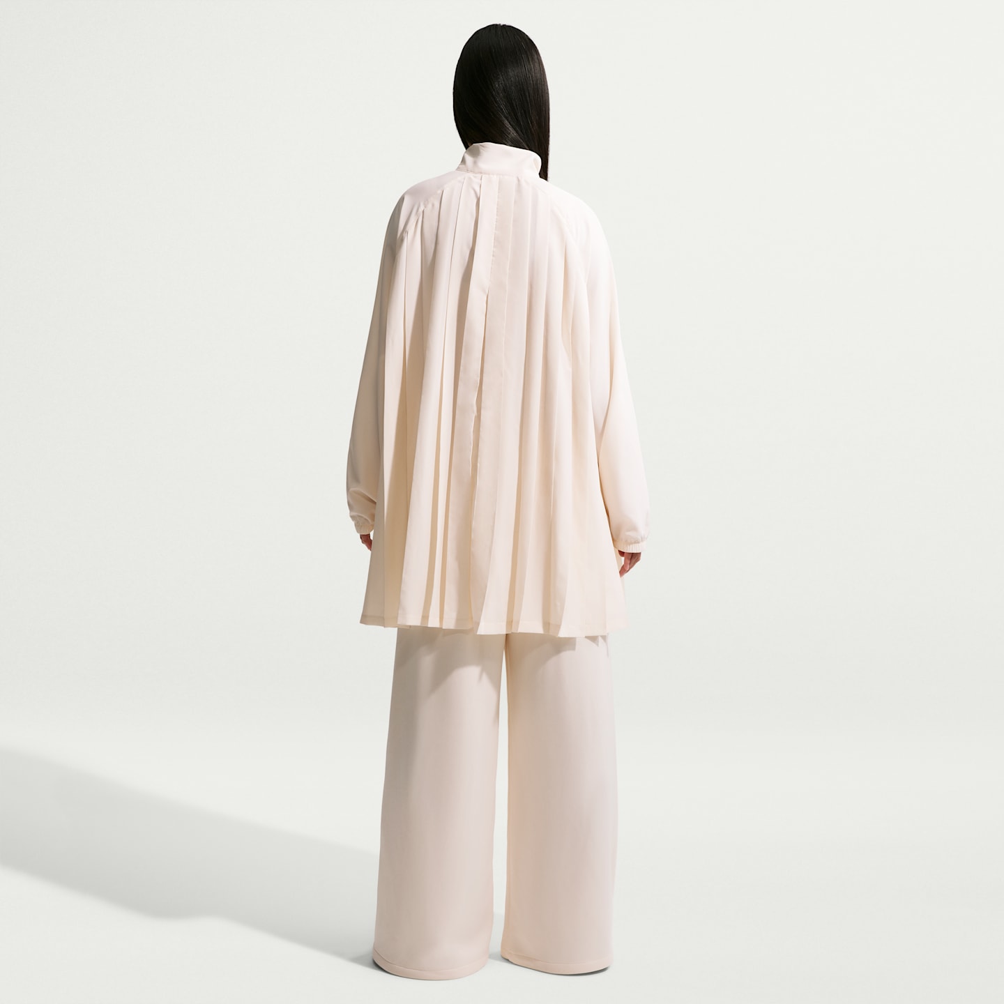 Женское платье Nike Sportswear Oversized Long-Sleeve Pleated Mini, цвет: Меловой — фото 5