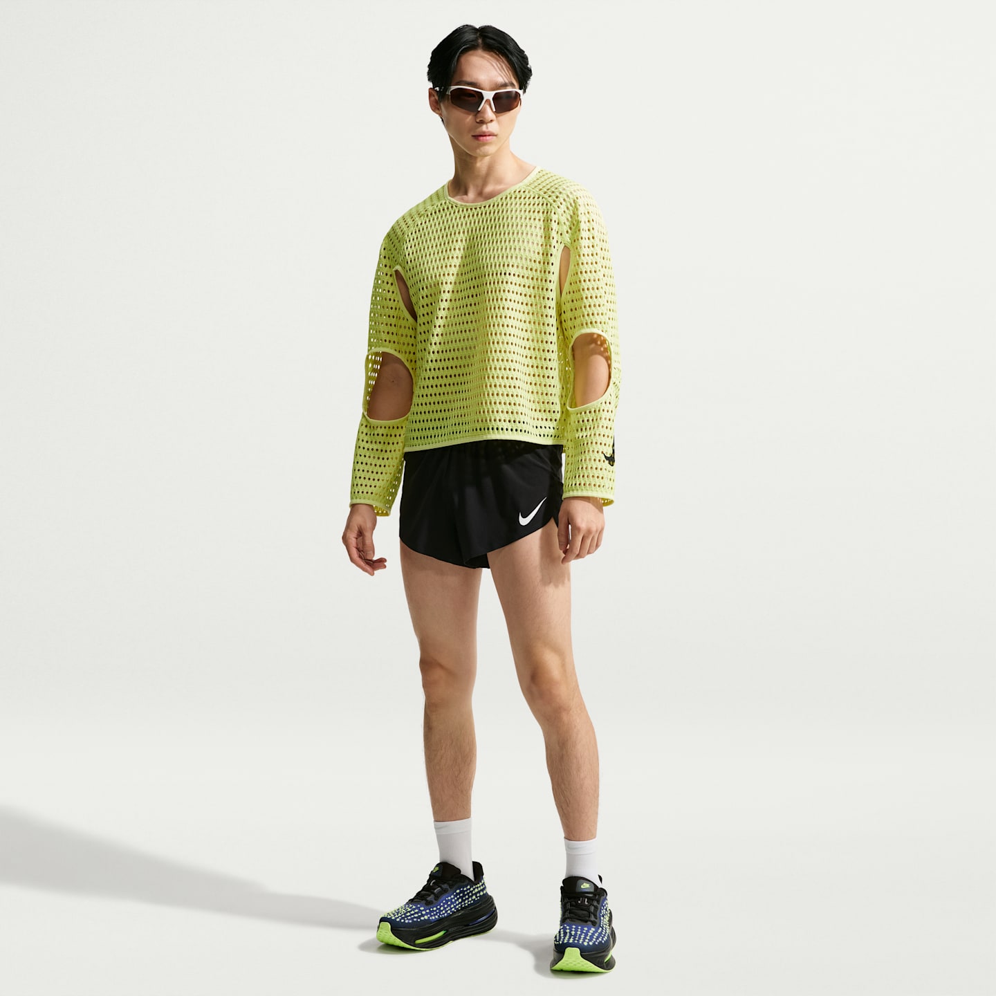 Мужской топ Nike Radical AirFlow Aero-FIT Long-Sleeve Running Top, цвет: Светлый лимонный / Чёрный — фото 4