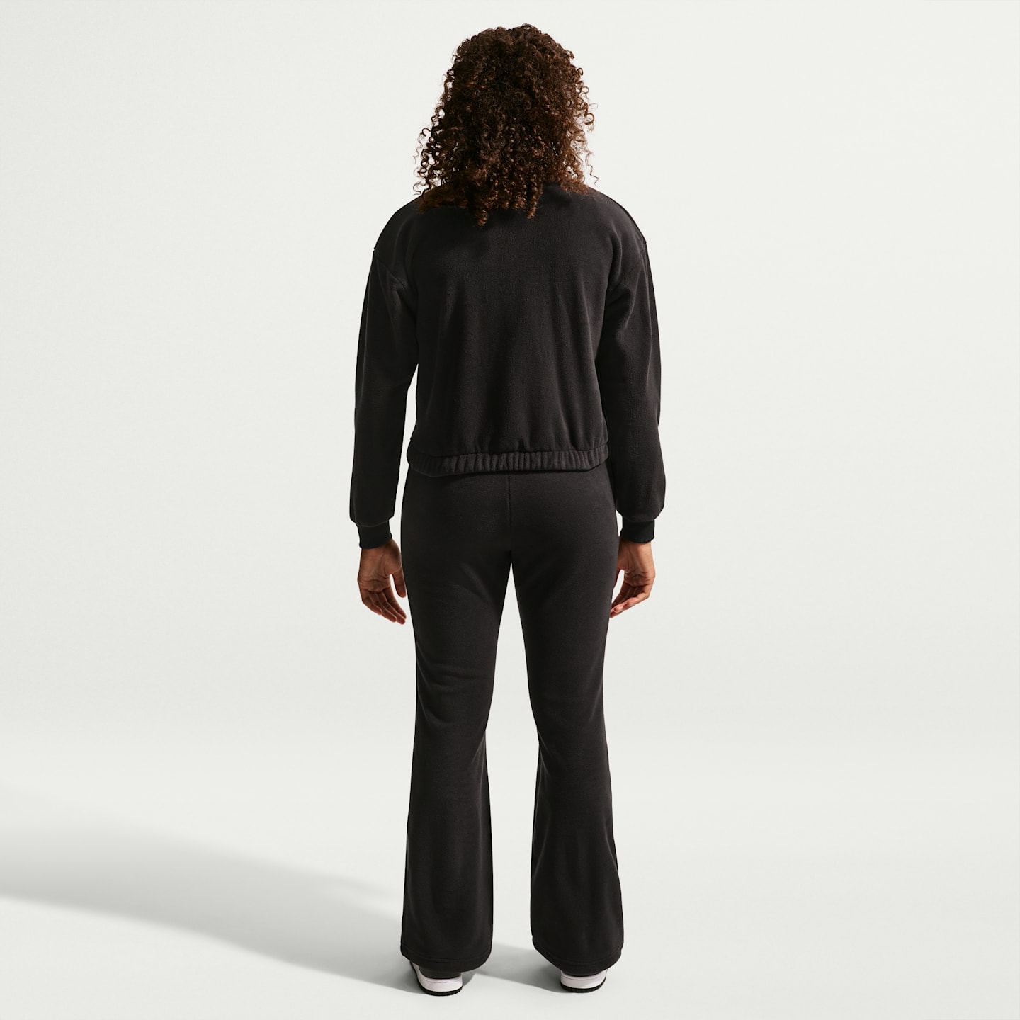Детский флисовый топ для девочек Nike Sportswear с длинным рукавом, цвет: Чёрный / Белый — фото 5