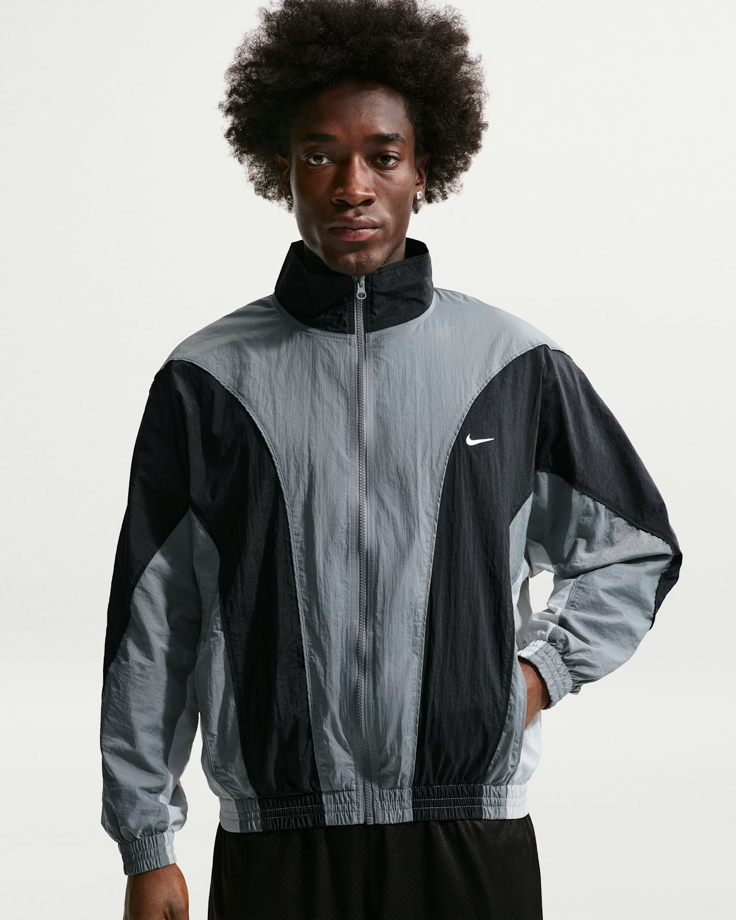 Мужская баскетбольная куртка Nike, цвет: Дымчатый серый / Чёрный — фото 6