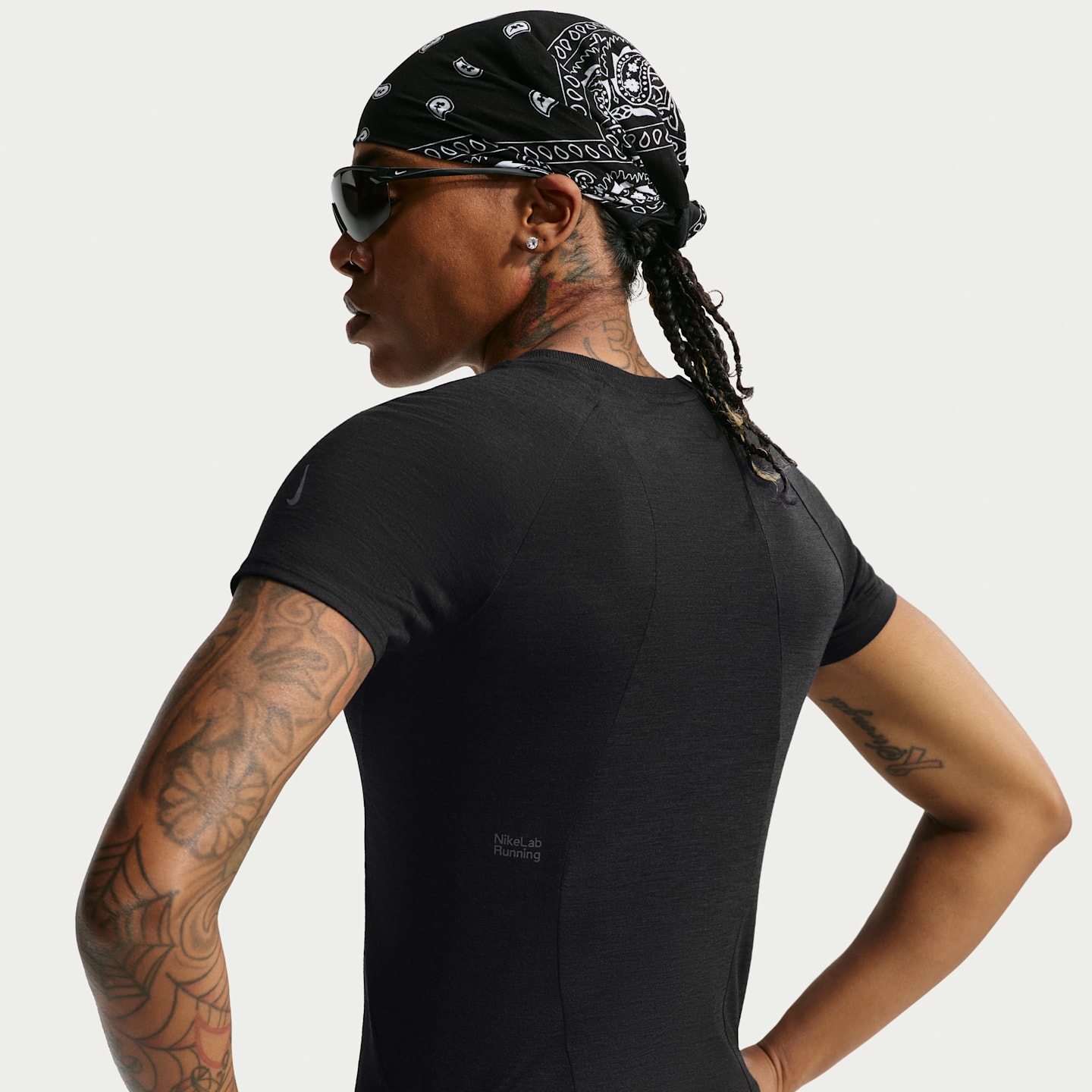 Женский топ NikeLab Running Wool-Blend Short-Sleeve Top, цвет: Чёрный — фото 2