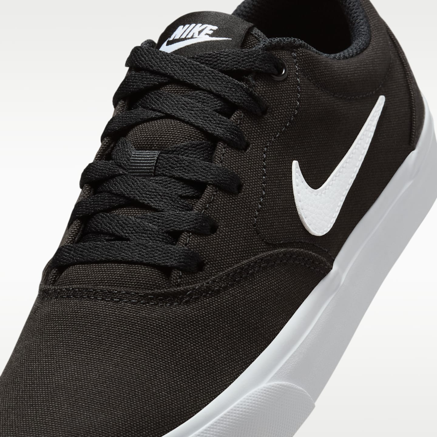 Женские кроссовки Nike Charge Canvas, цвет: Чёрный / Белый — фото 7