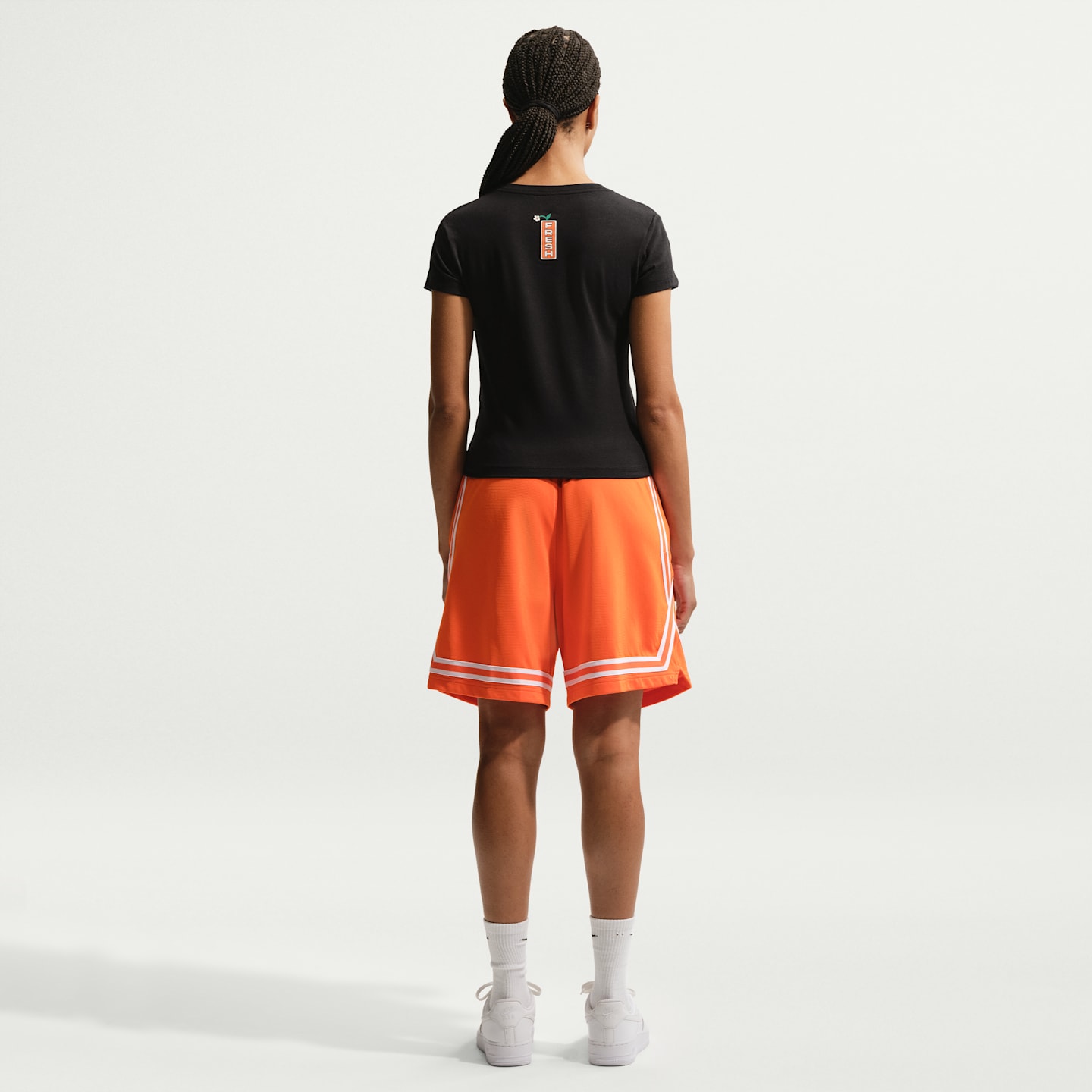 Женская баскетбольная футболка Nike с принтом и коротким рукавом, цвет: Чёрный — фото 5