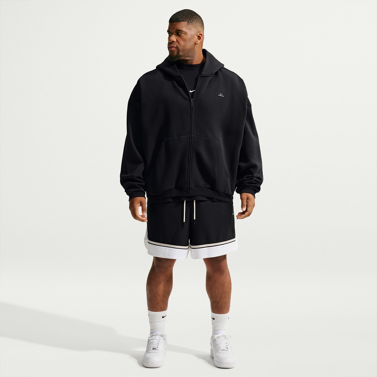 Мужское баскетбольное худи на молнии Nike Standard Issue Therma-FIT, цвет: Чёрный / Бледная слоновая кость — фото 9