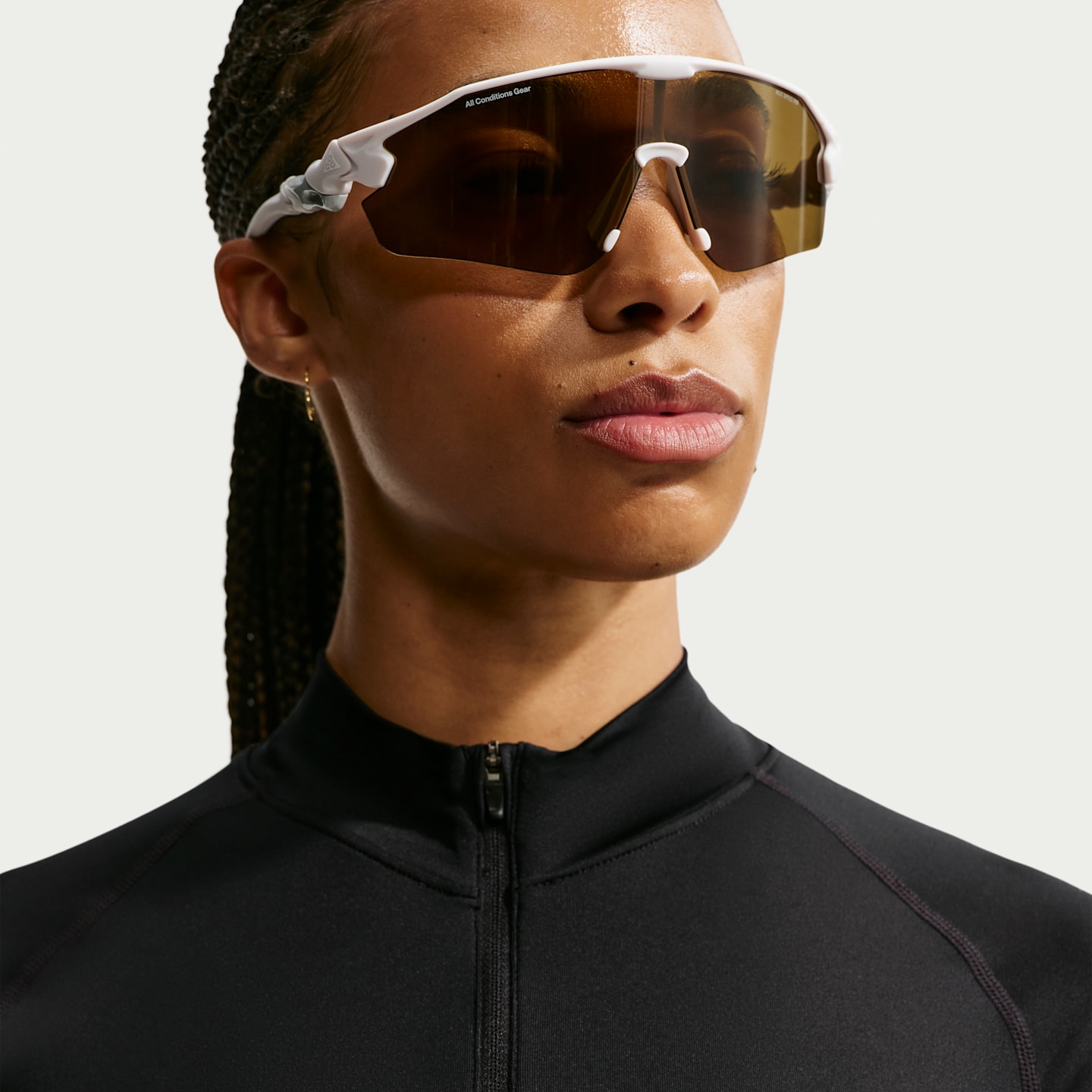 Женский топ для походов Nike ACG Wildsee Dri-FIT на молнии 1/4, длинный рукав, цвет: Чёрный / Снежный белый — фото 3
