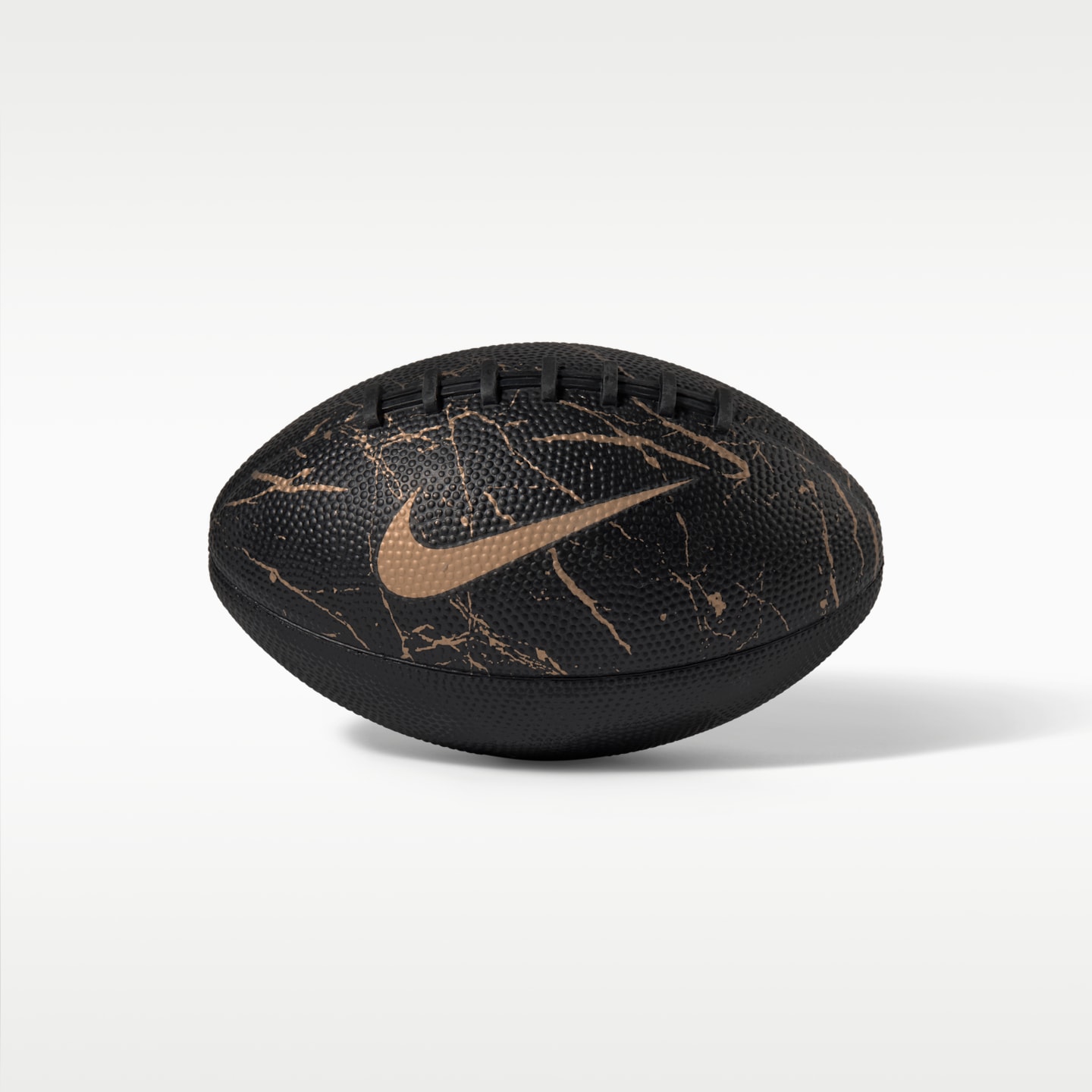 Мяч Nike Playground Graphic Mini Football для детей, цвет: Чёрный / Металлик золотой — фото 2