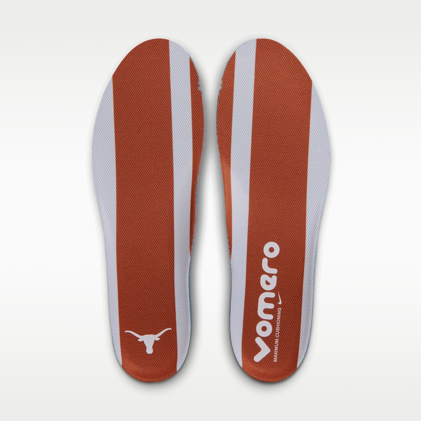 Мужские кроссовки Nike College Vomero 18 (Texas) Road Running, цвет: Пустынный оранжевый / Чёрный — фото 10