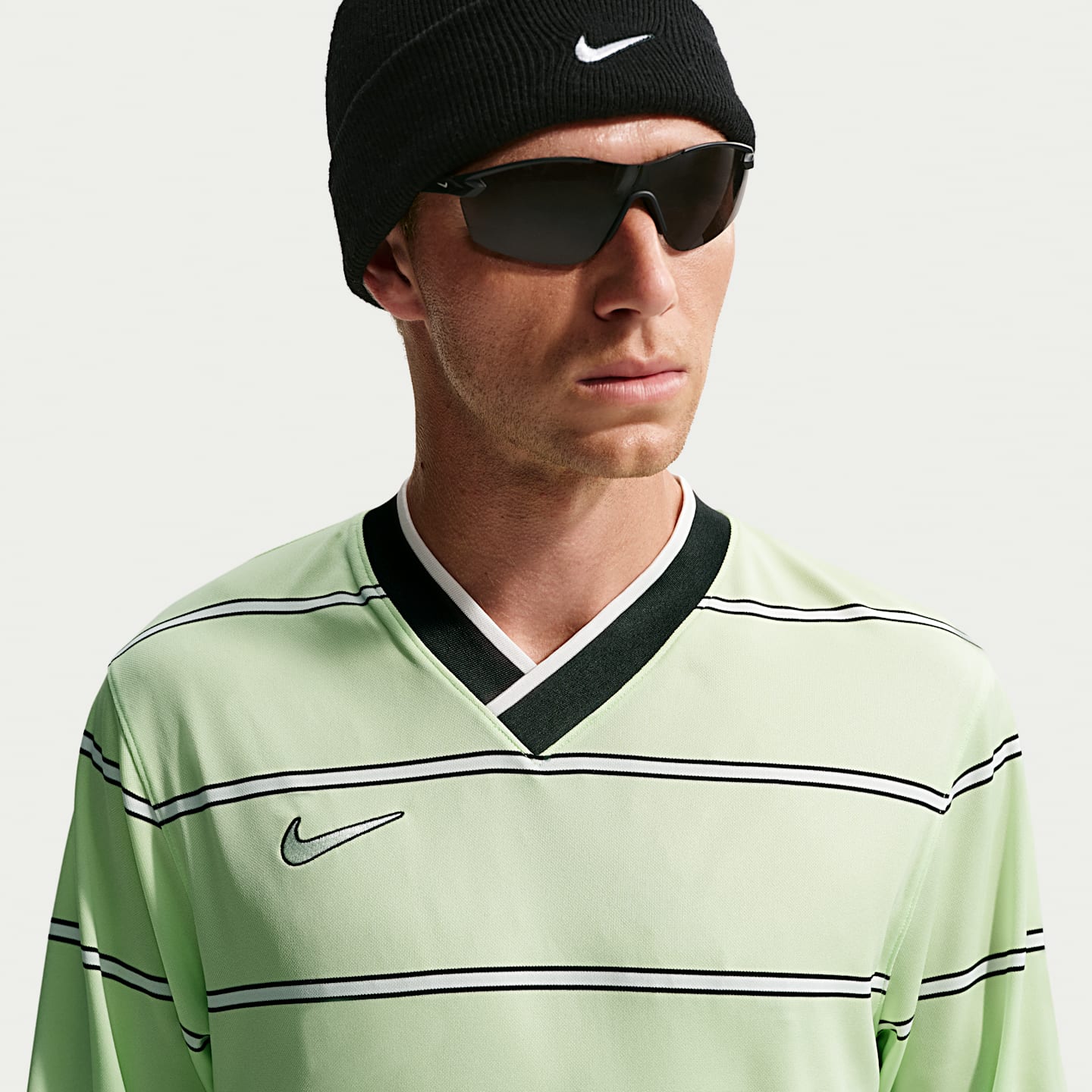 Мужской футбольный топ с длинным рукавом Nike Energy Dri-FIT, цвет: Кислотно-жёлтый / Почти чёрный — фото 3