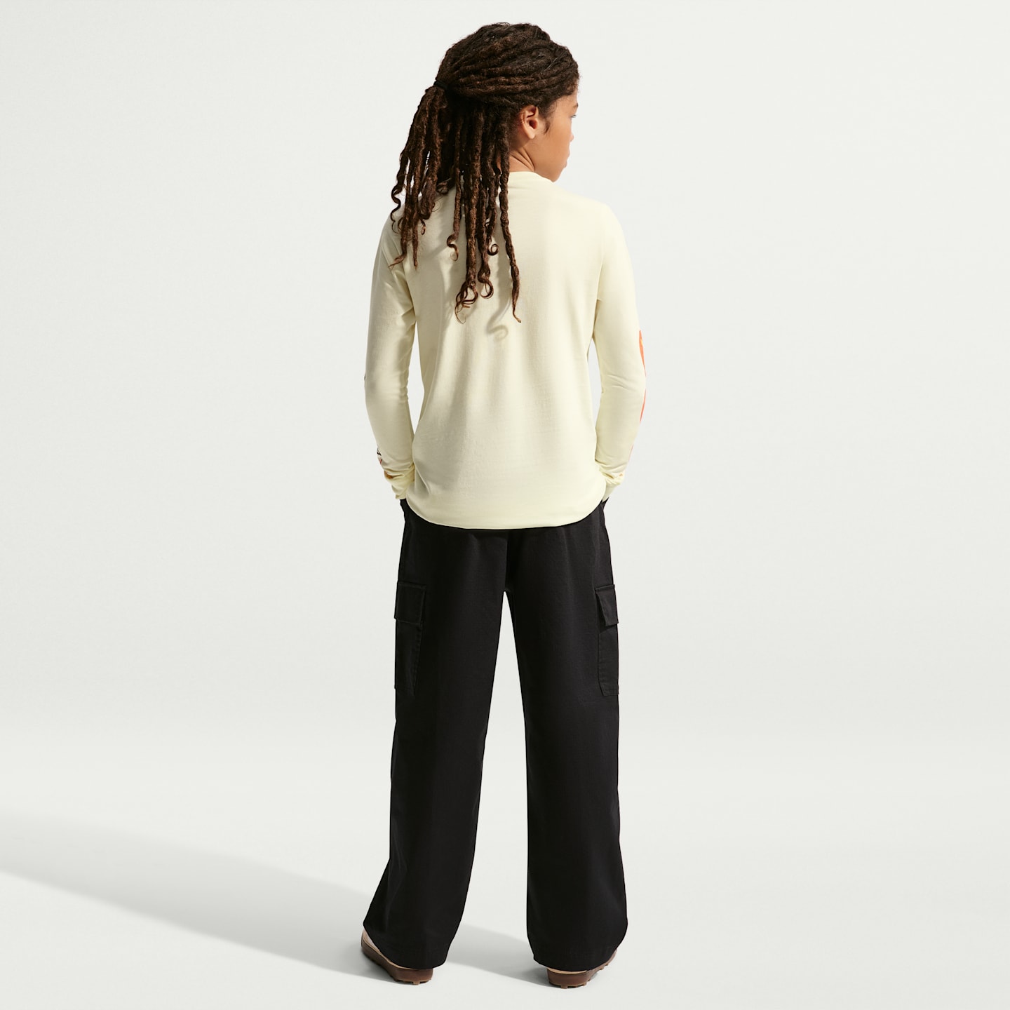 Детская футболка Nike Sportswear Long-Sleeve T-Shirt, цвет: Cashmere — фото 5