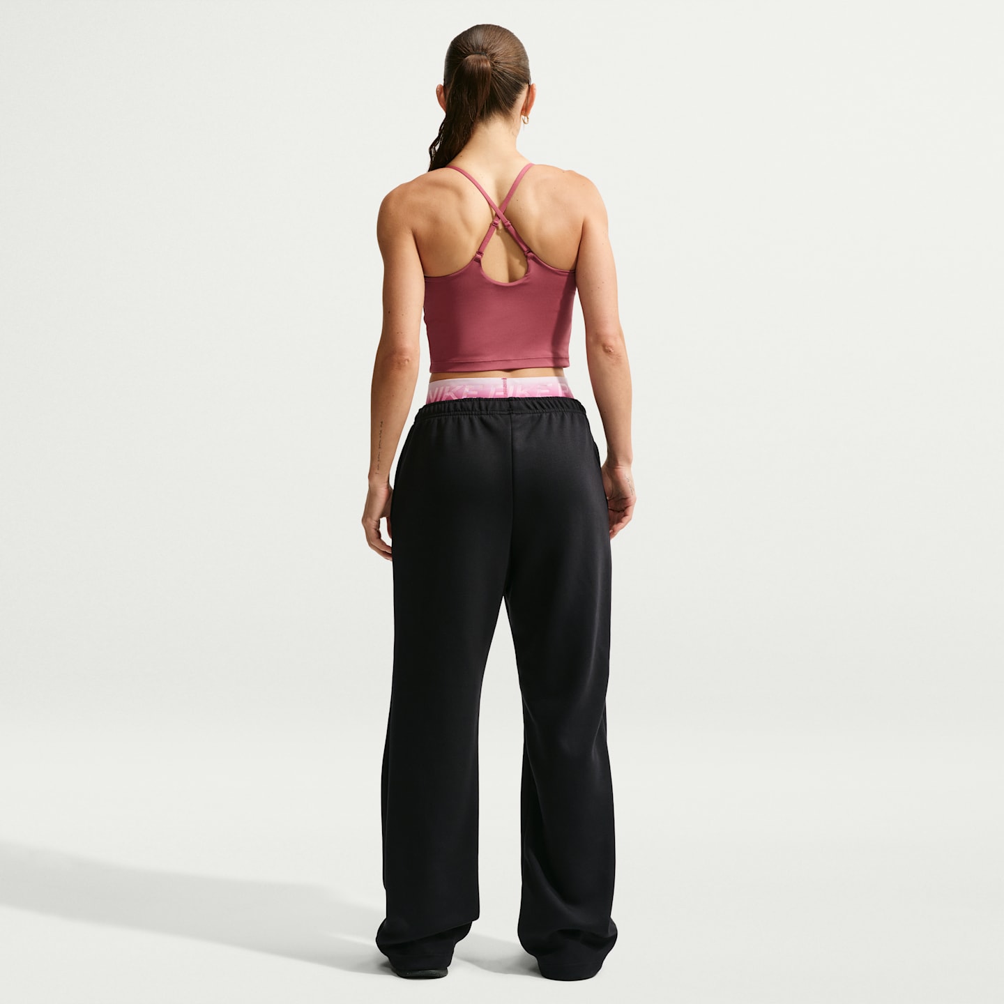 Женские брюки Nike Studio Fleece Sport Dri-FIT со средней посадкой и открытым низом, цвет: Чёрный / Белый — фото 5