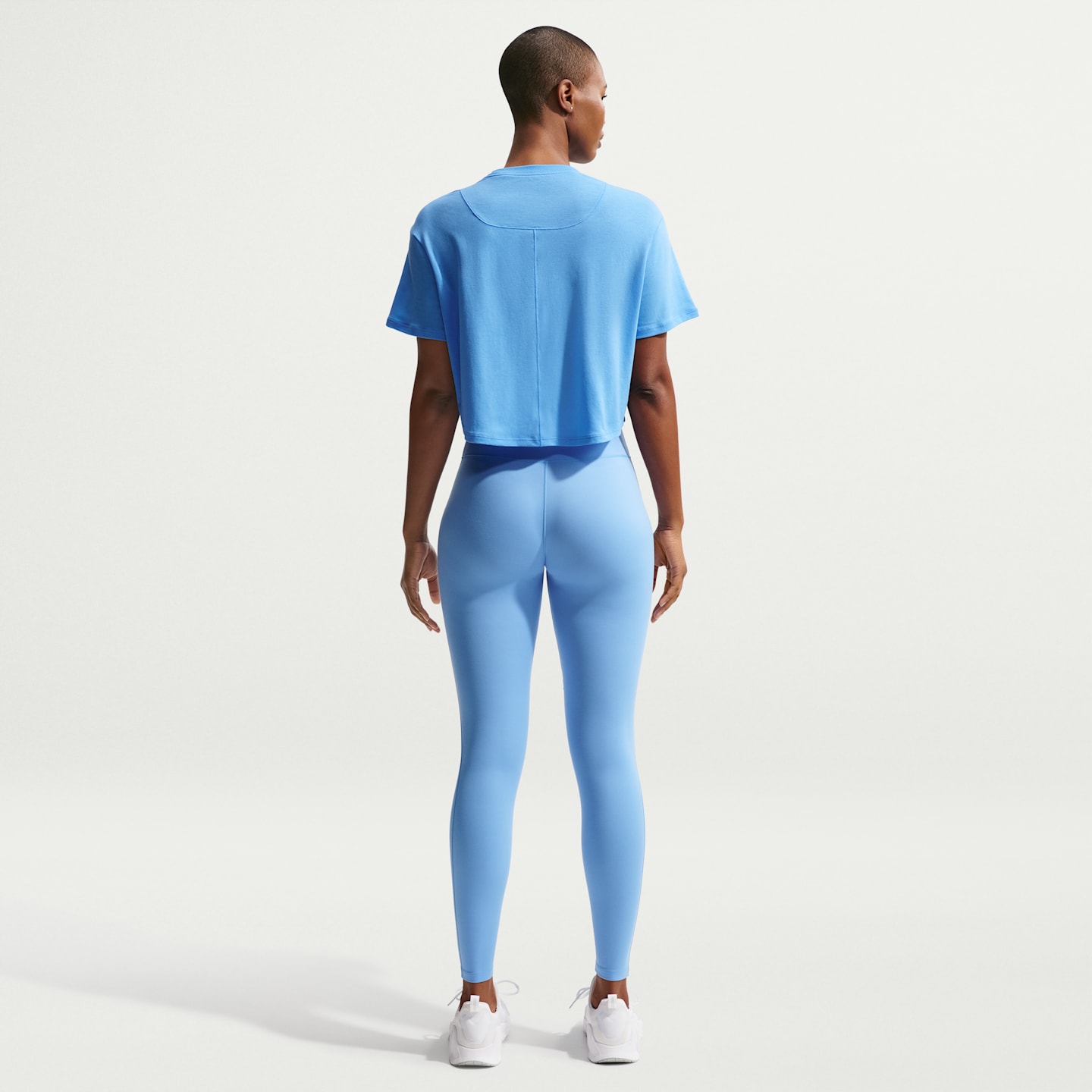 Женский укороченный топ Nike One Relaxed Dri-FIT с коротким рукавом, цвет: Синий / Белый — фото 5