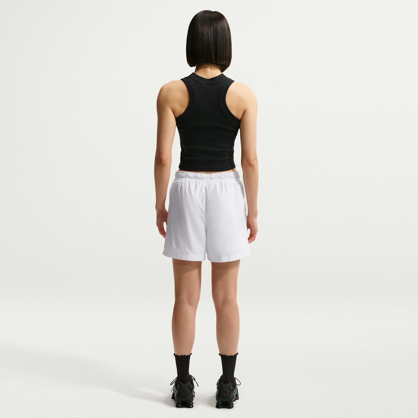 Женские шорты Nike Sportswear Essentials Mid-Rise Woven, цвет: Белый — фото 5