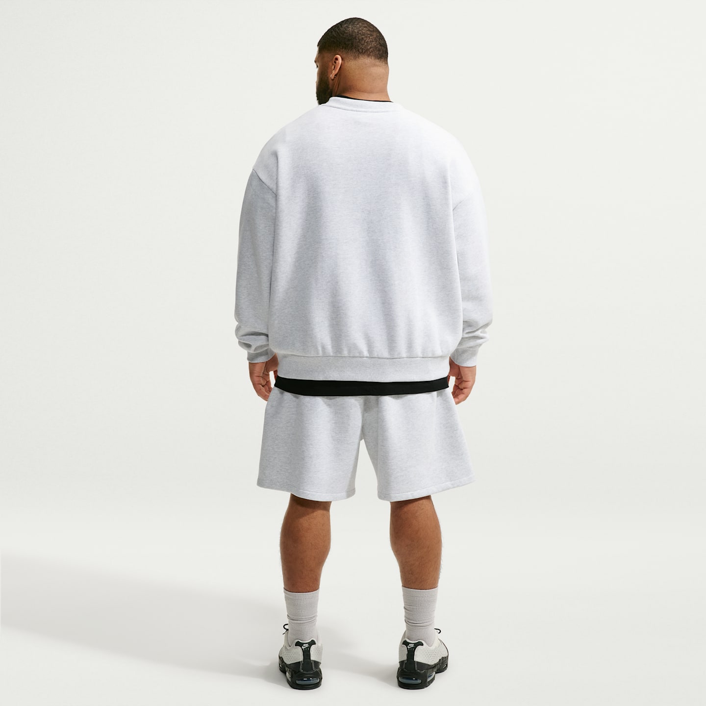 Мужские флисовые шорты Nike Solo, цвет: Берёзовый меланжевый / Чёрный — фото 10