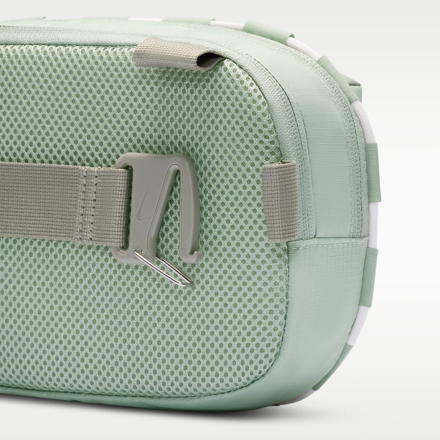 Женская сумка Nike Hayward Patrol Crossbody (4L), цвет: Нефритовый / Армейский — фото 8