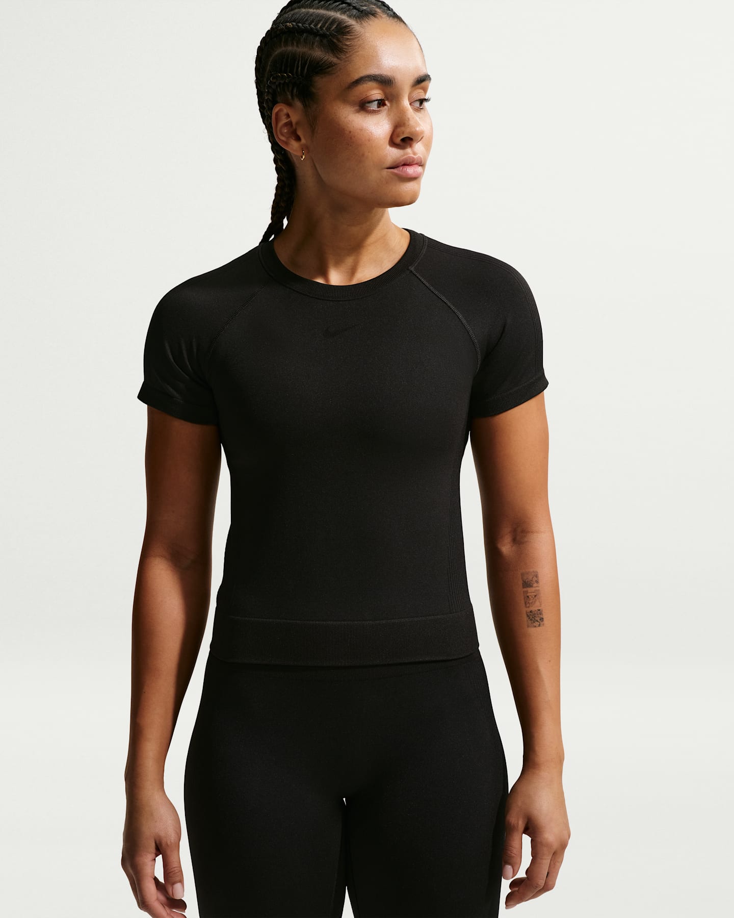 Женская футболка Nike Pro Seamless Dri-FIT, цвет: Чёрный — фото 6