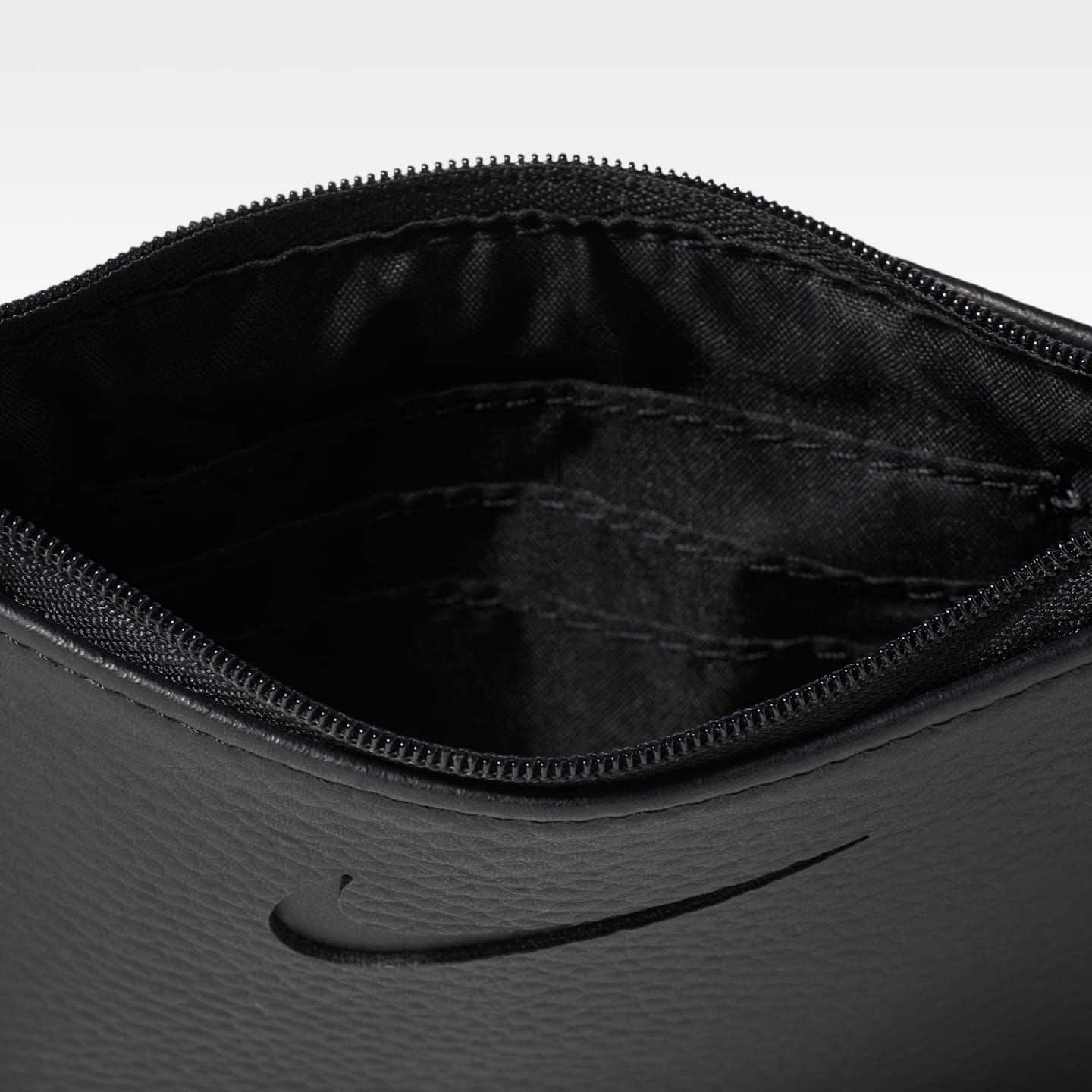 Женская сумка Nike Premium Wristlet, цвет: Чёрный — фото 3