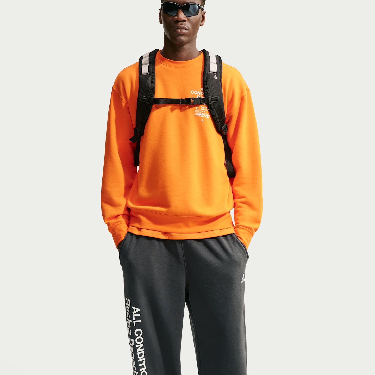 Мужские флисовые брюки Nike ACG Tuff Fleece Dri-FIT, цвет: Серый / Белый — фото 4