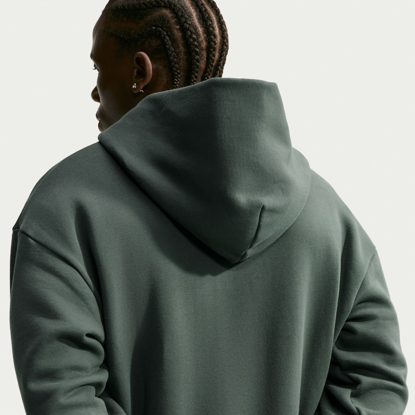 Мужское флисовое худи на молнии Nike Solo свободного кроя, цвет: Камуфляжный зелёный — фото 2