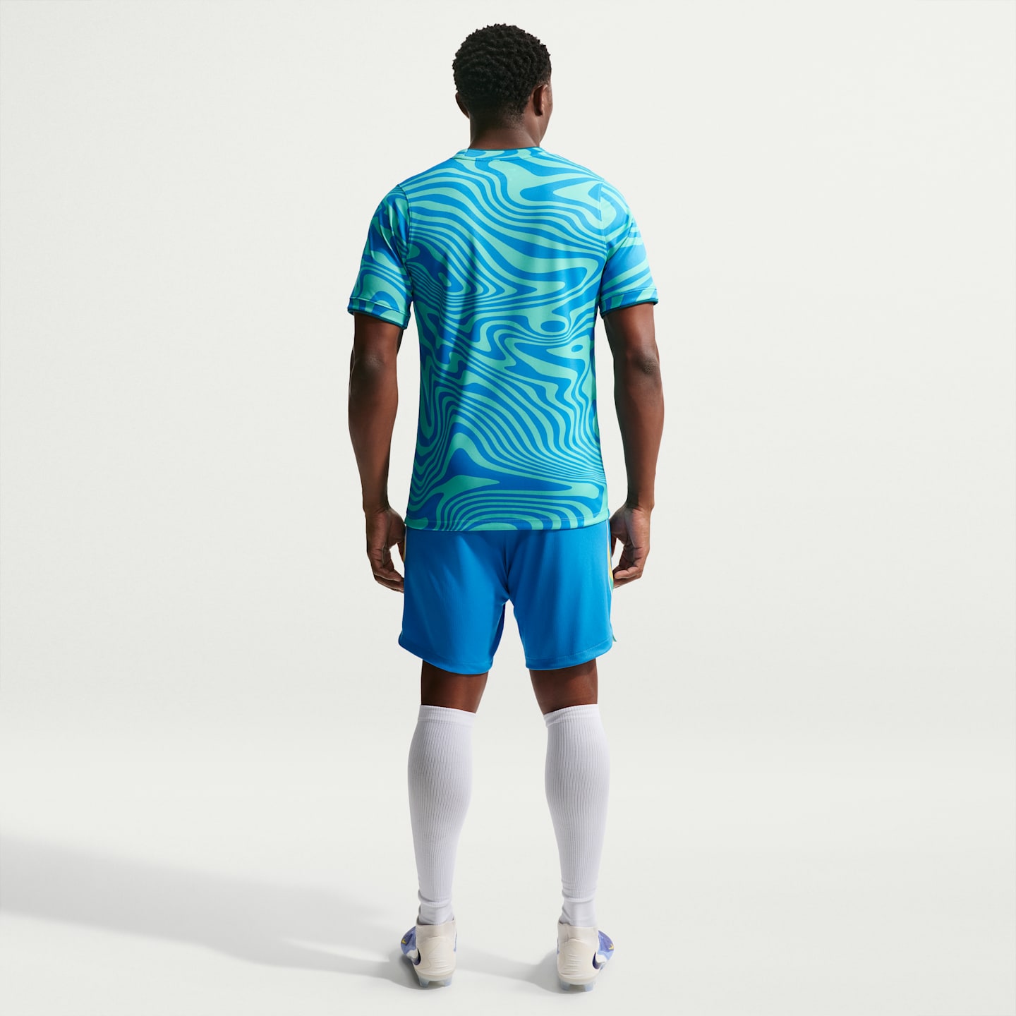 Мужская предматчевая футболка с коротким рукавом Nike Brazil Academy Pro Dri-FIT, цвет: Светлый синий — фото 5