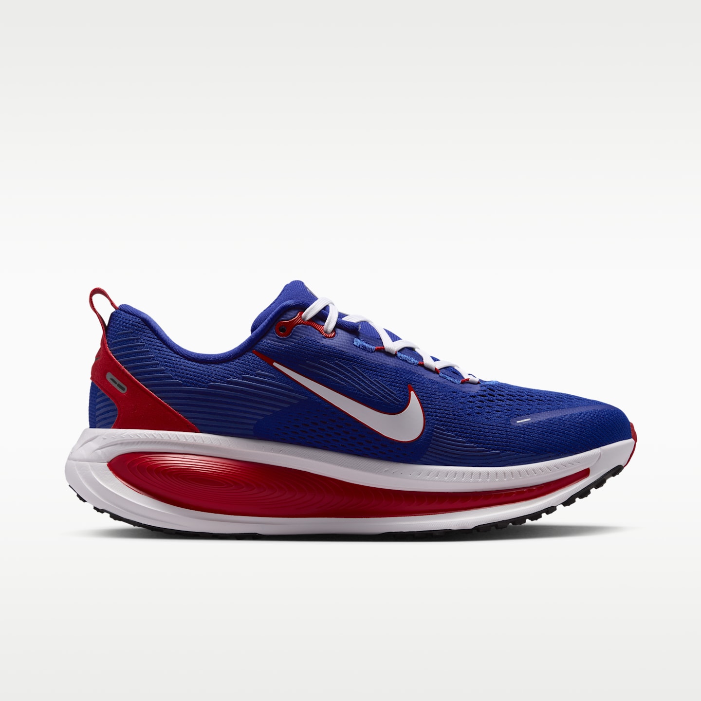 Мужские кроссовки Nike Vomero 18 (Buffalo Bills) NFL Road Running, цвет: Королевский синий / Красный — фото 3