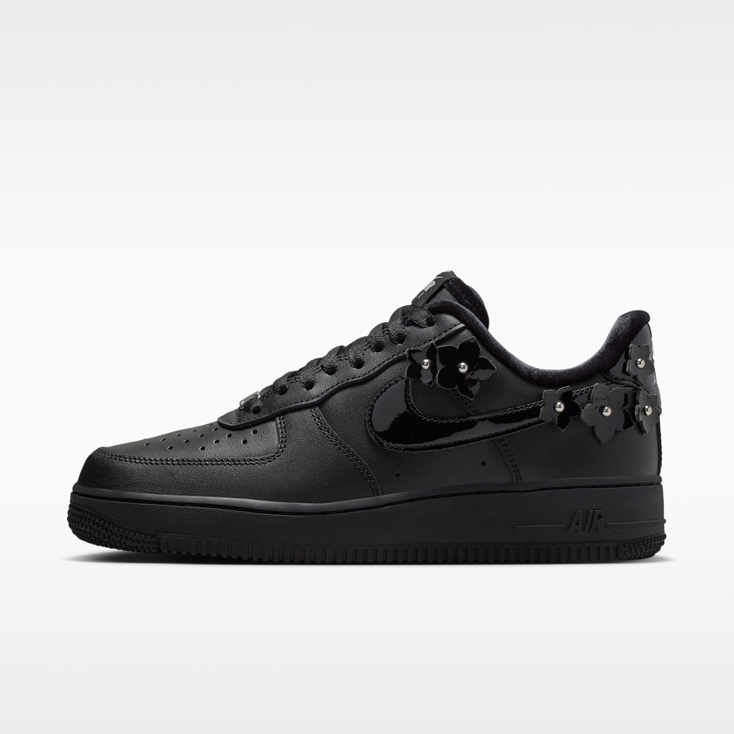 Женские кроссовки Nike Air Force 1 '07 "Florette", цвет: Чёрный / Почти чёрный — фото 1