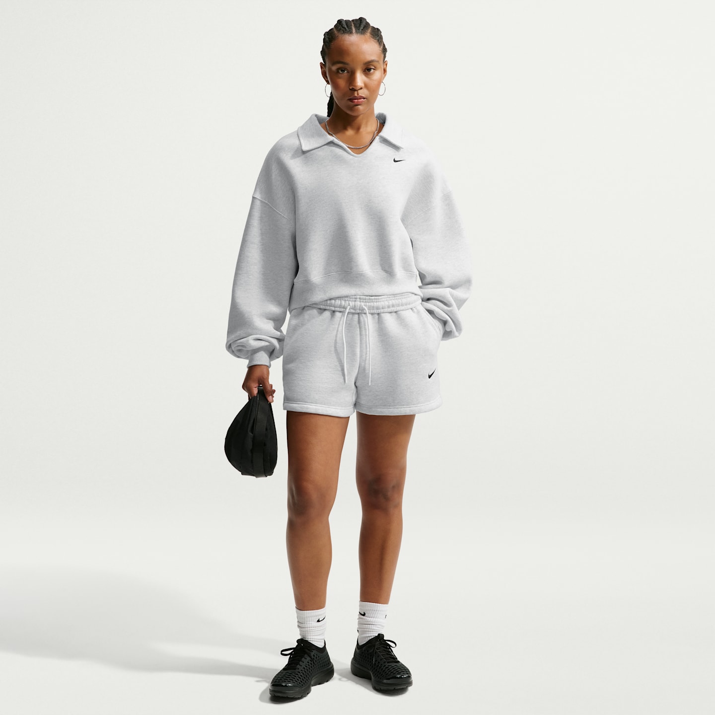 Женское поло Nike Studio Fleece Medium Weight Oversized Cropped Polo, цвет: Берёзовый меланжевый / Чёрный — фото 4